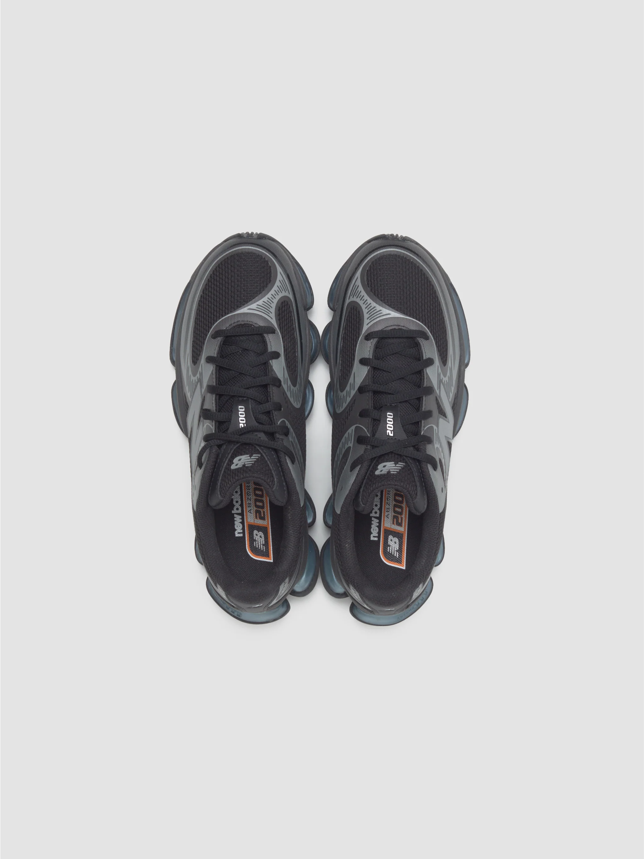 Abzorb 2000 Sneaker in Black & Dark Silver Metallic - Image 3