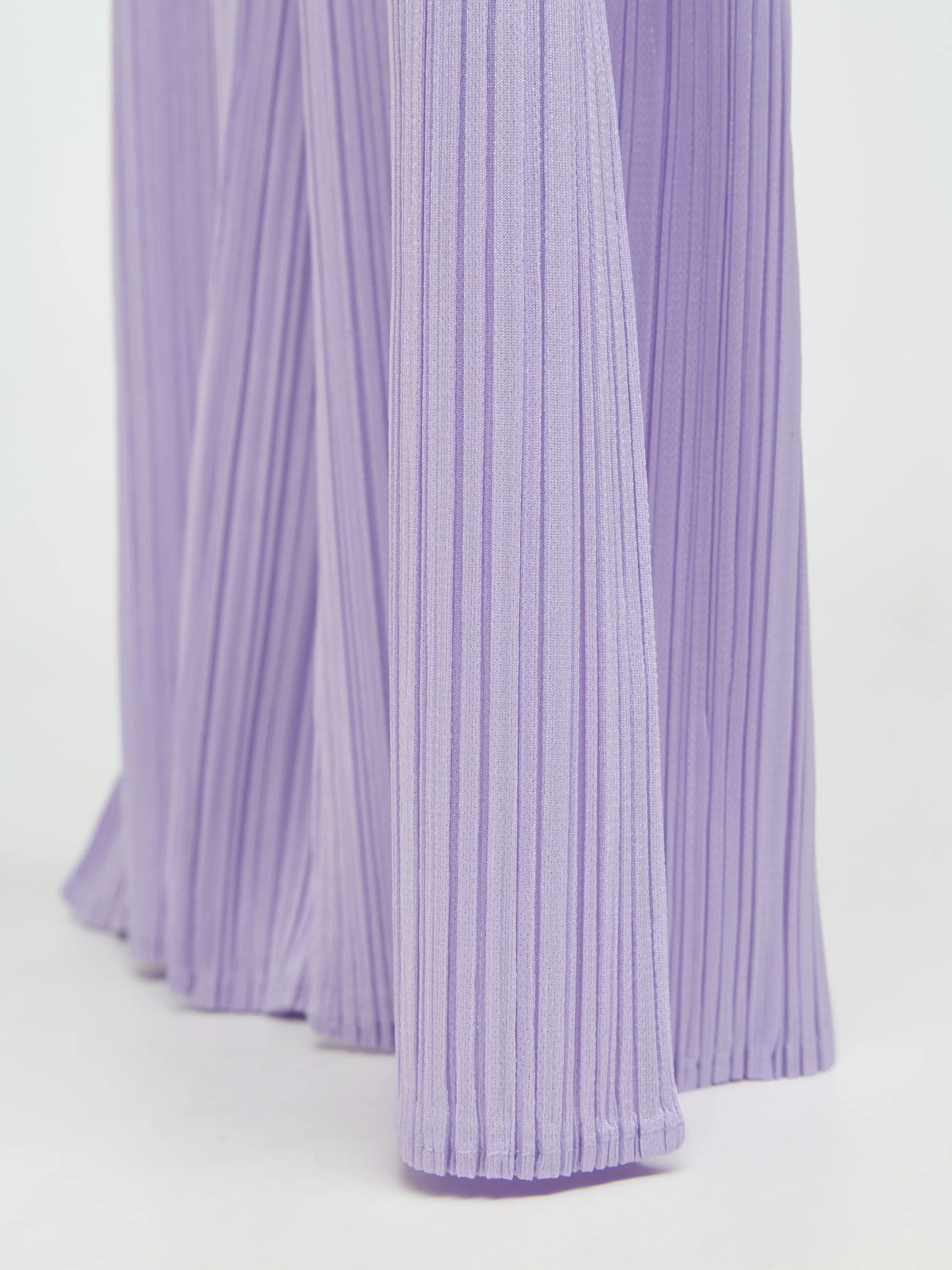 Basic Pleated Pants in Lilac - Image 3