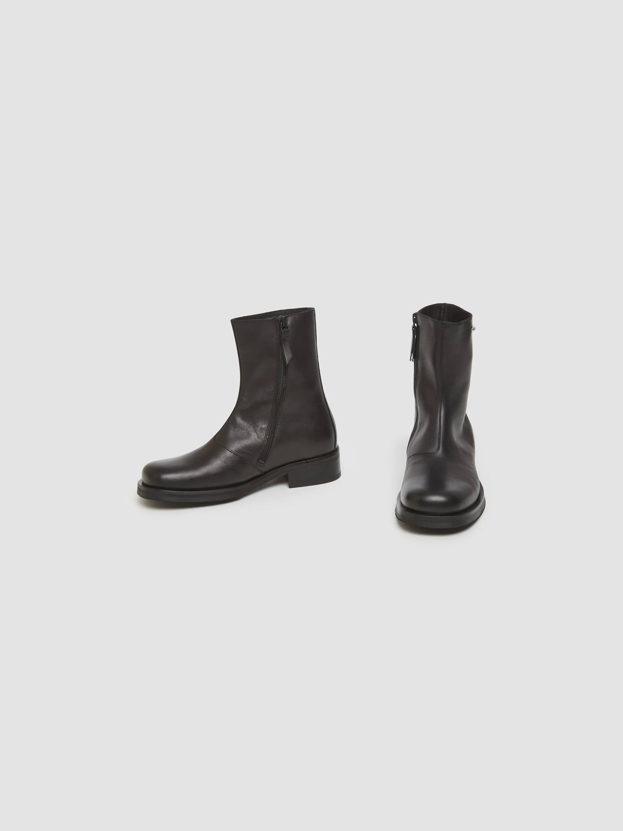 Camion Boots in Black - Image 7