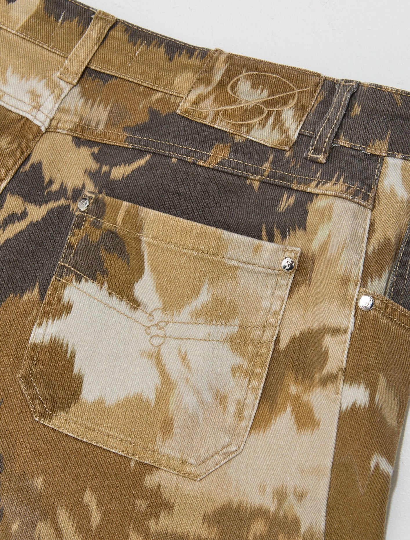 Chiné Camouflage Print Cargo Pants in Camoscio - Image 4