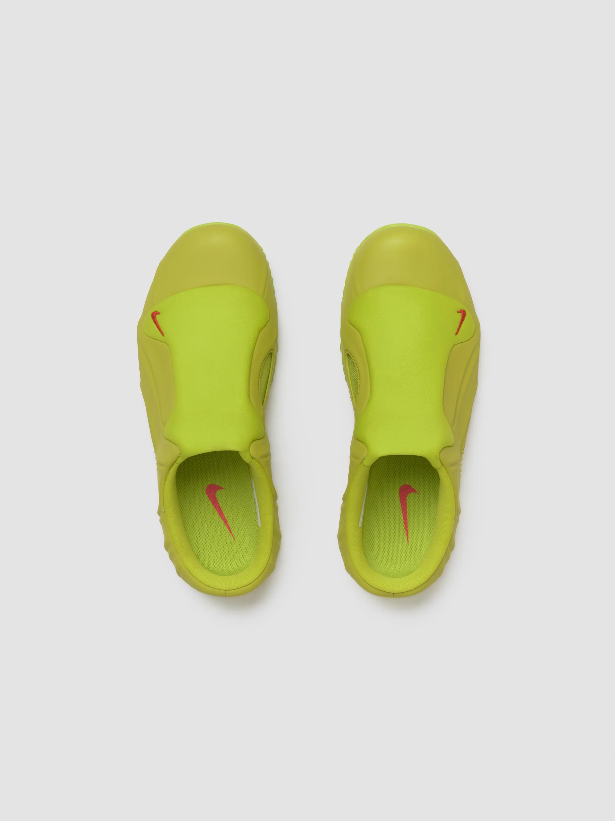 Clogposite Slide in Bright Cactus & Picante Red - Image 3