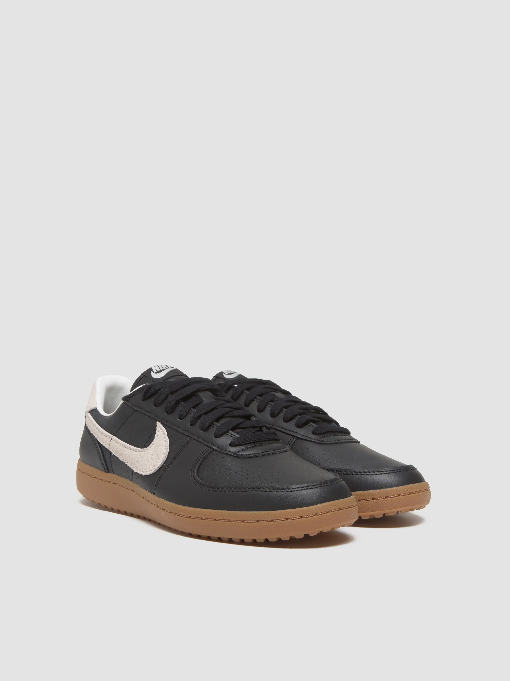 Field General 82 SP Sneaker in Sail & Black - Image 2