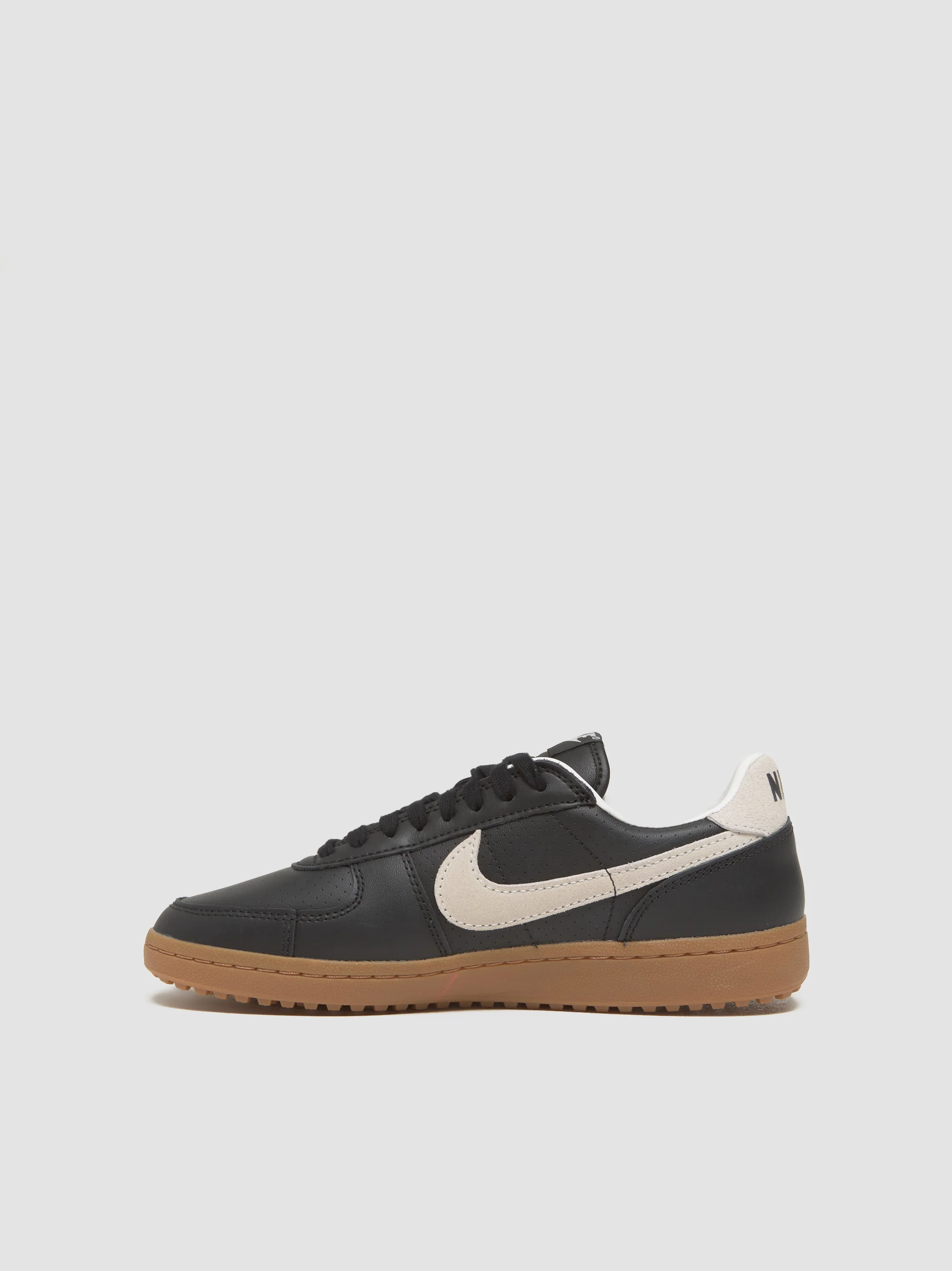 Field General 82 SP Sneaker in Sail & Black - Image 6