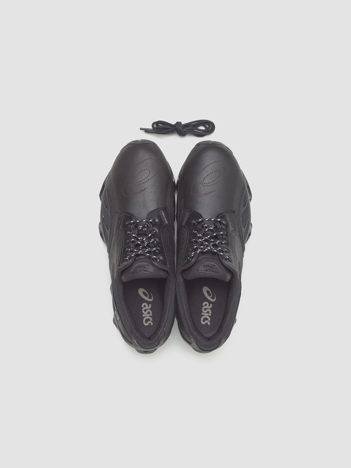 GEL-KINETIC SP Sneaker in Black - Image 3