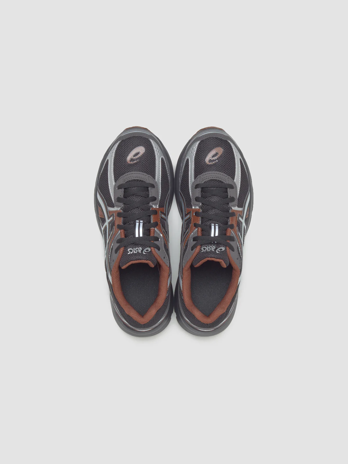 JOG 100S Sneaker in Black & Pure Silver - Image 3