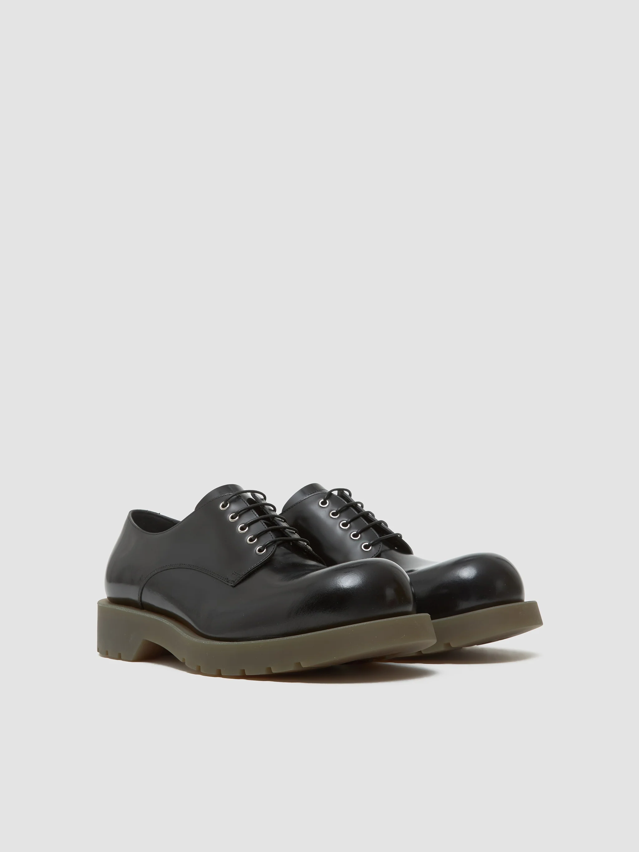 Lace-Up Derby Shoes in Black - Image 3