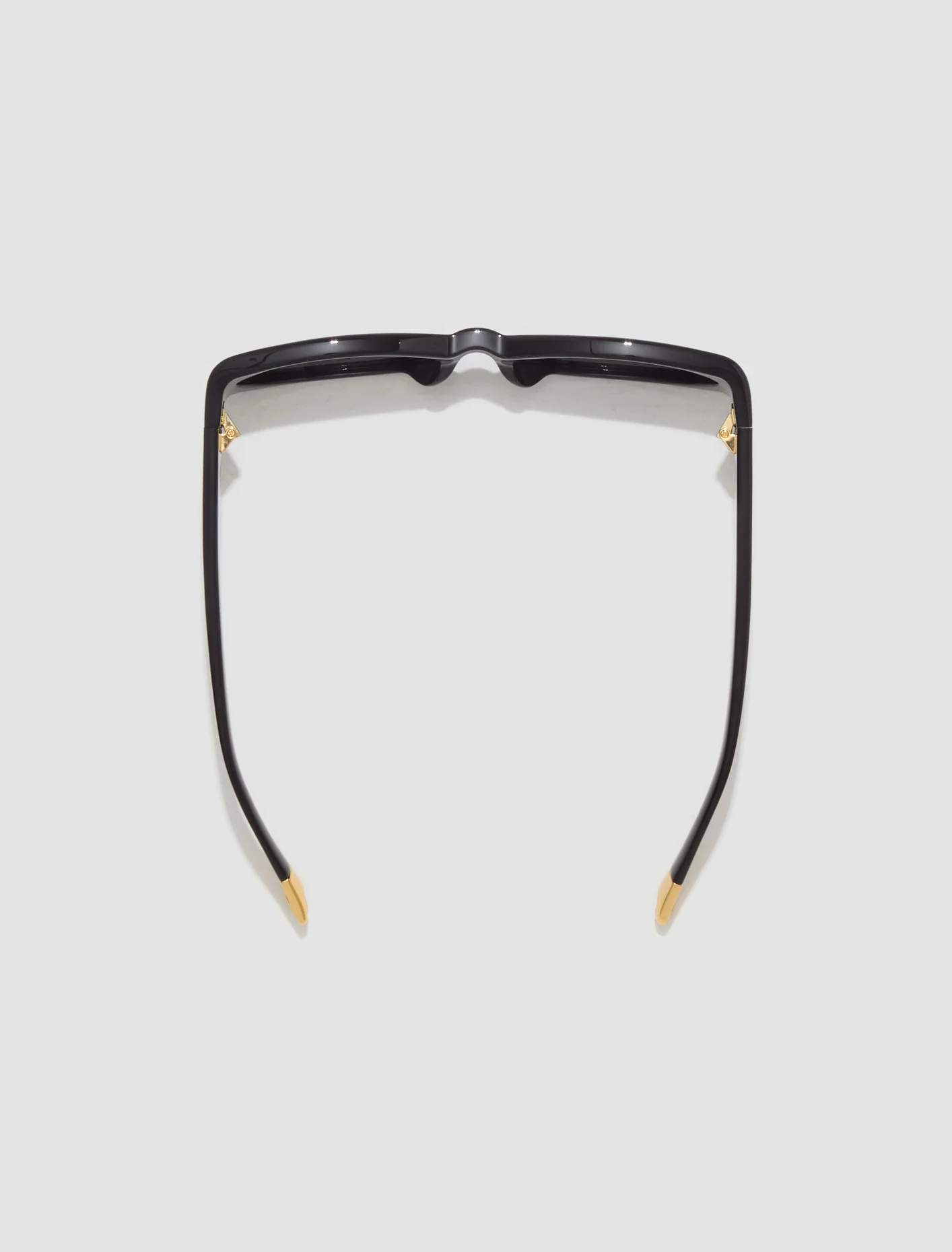 Les Lunettes Ovalo Sunglasses in Black - Image 3