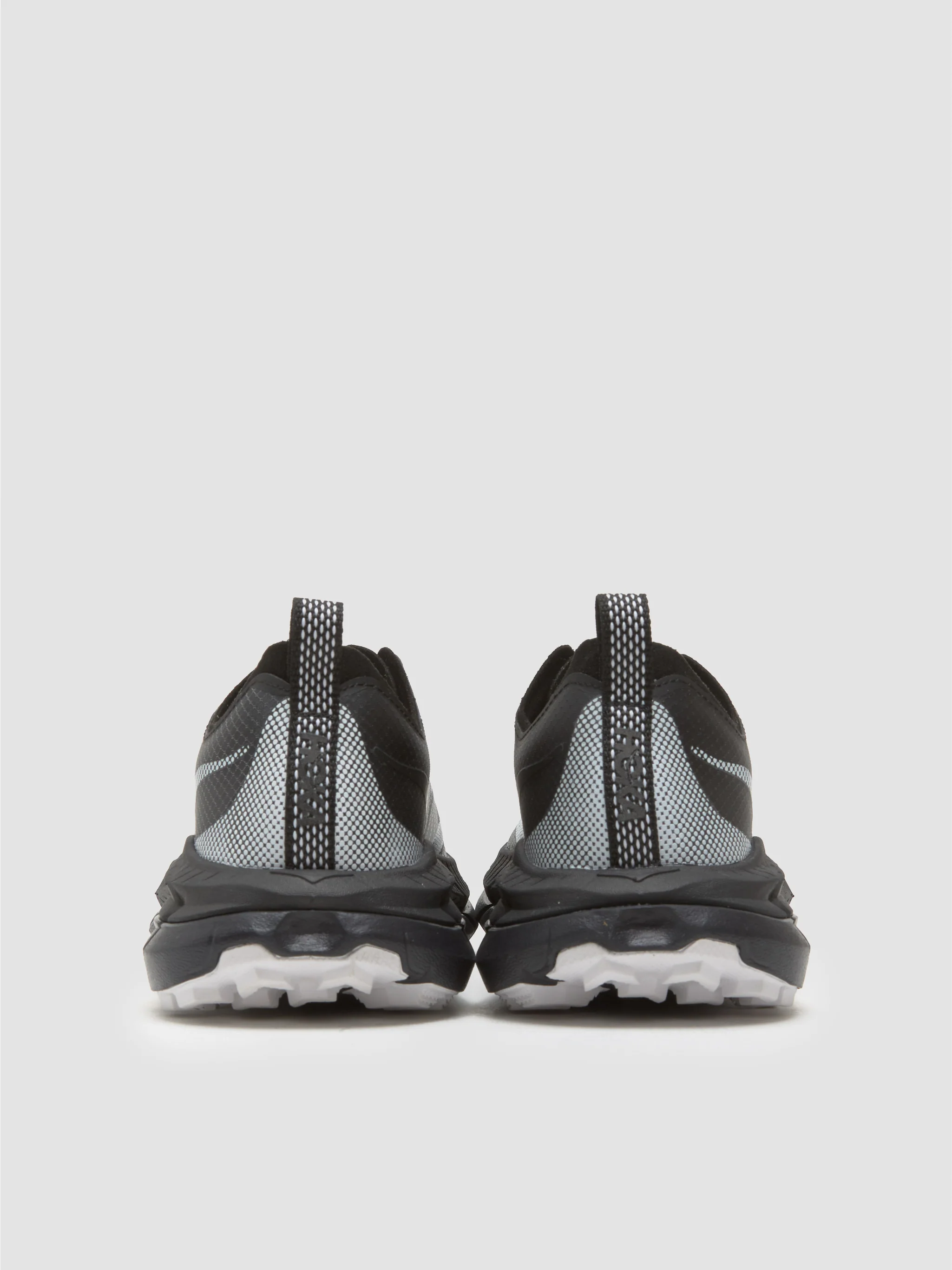 Mafate Speed 4 Lite TS Sneaker in Black & White - Image 4
