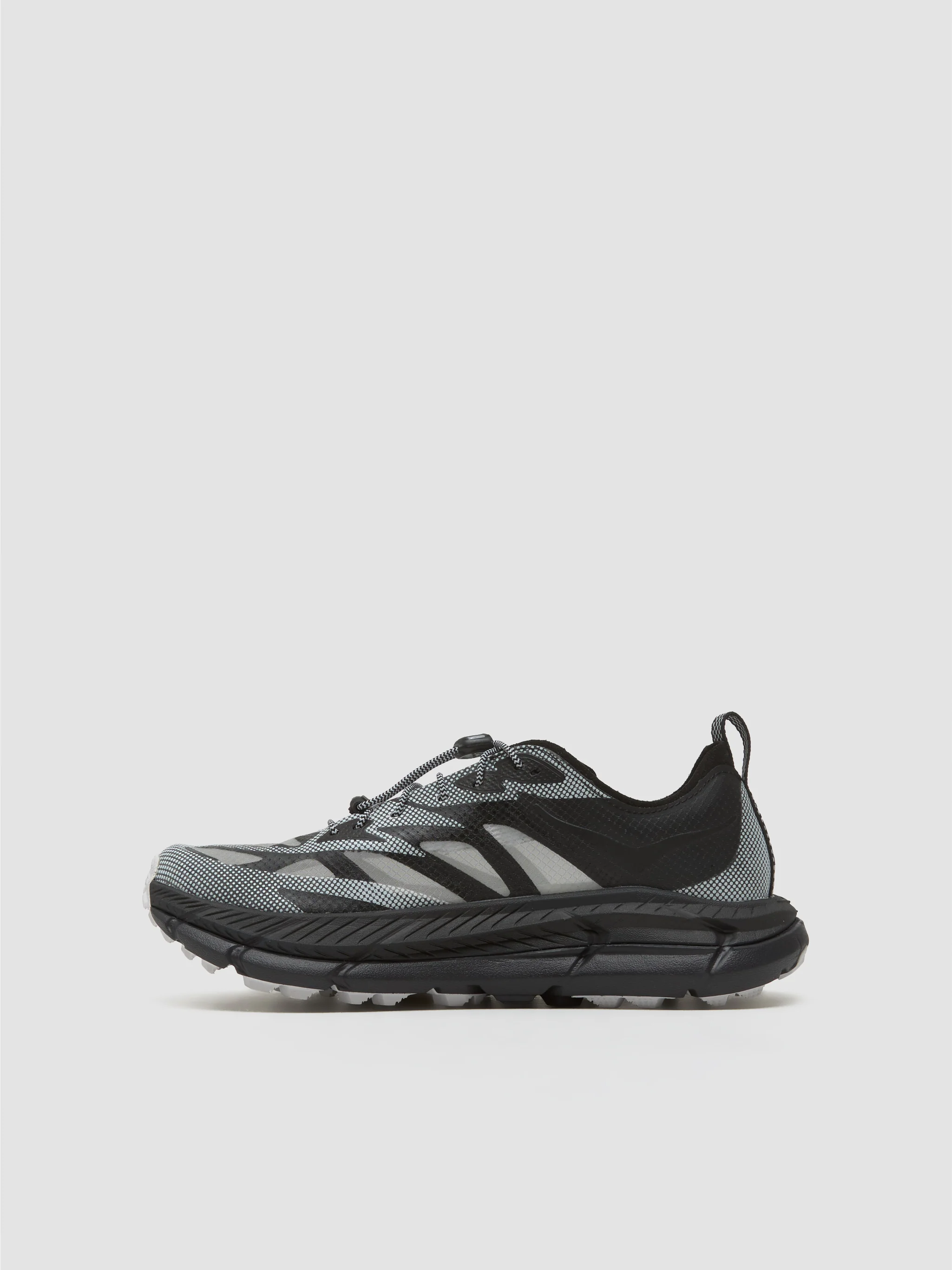 Mafate Speed 4 Lite TS Sneaker in Black & White - Image 6