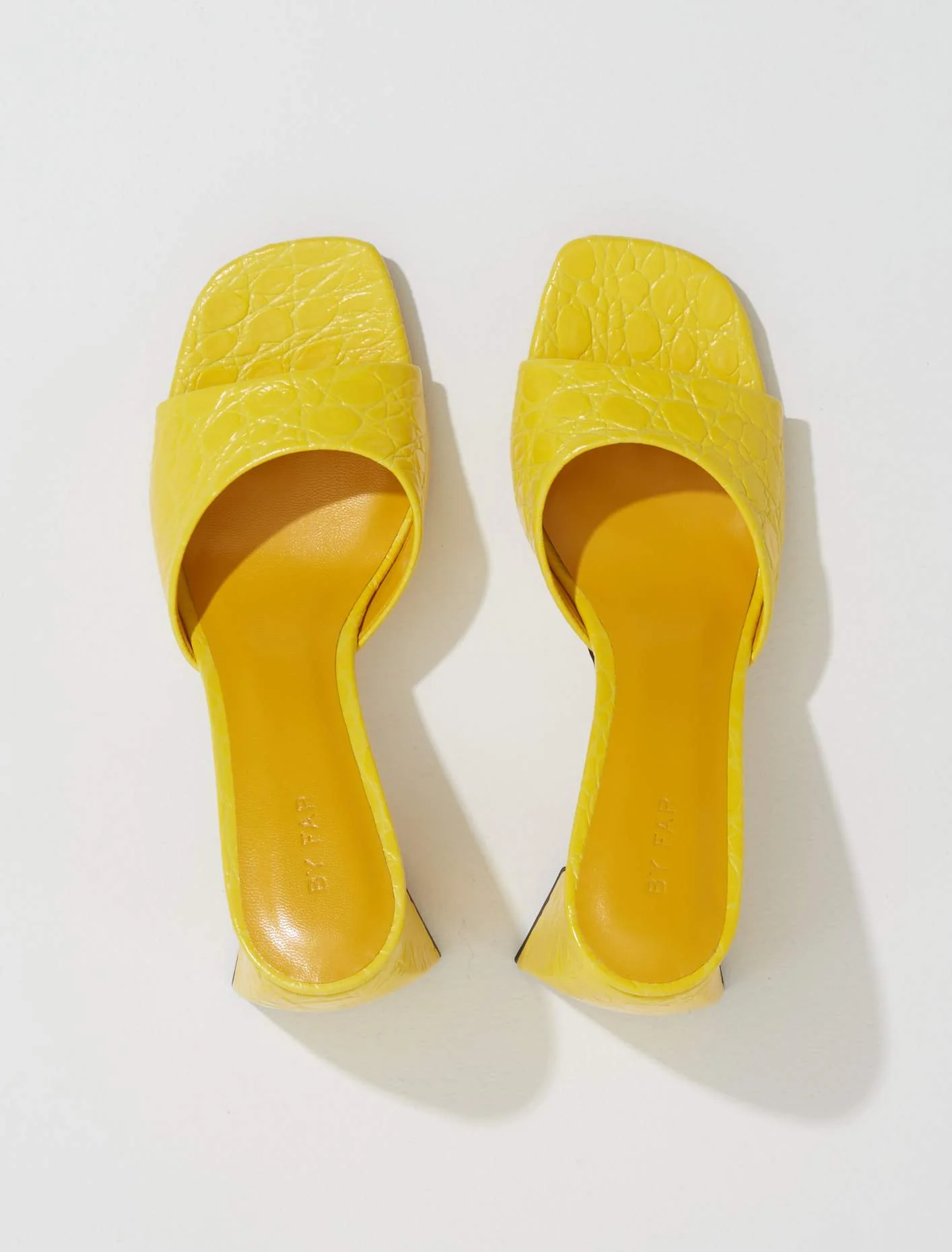 Michele Circular Croco Embossed Leather Sandals in Duckling - Image 3