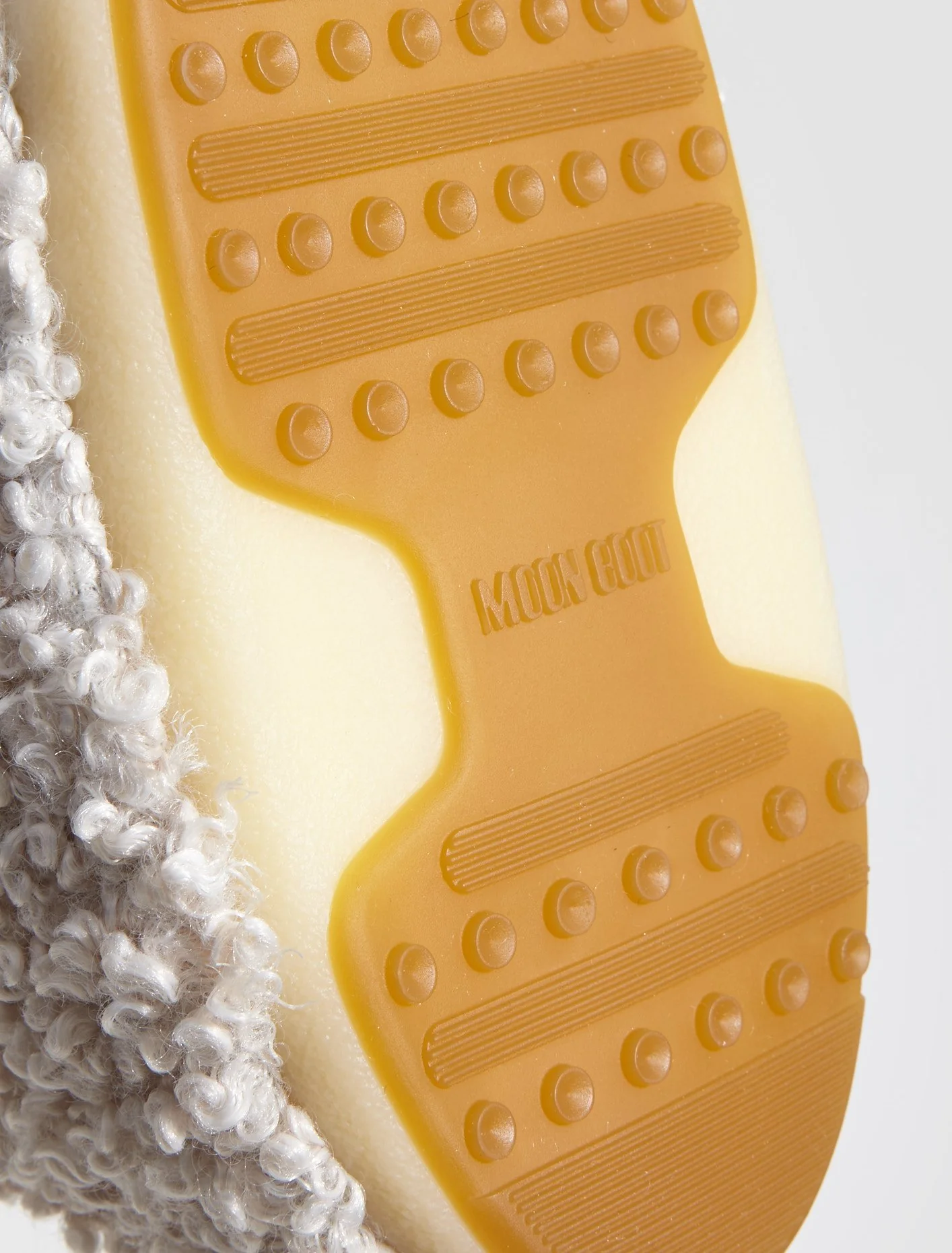 Moon Boot Sandal Band Faux Curly in Cream - Image 5