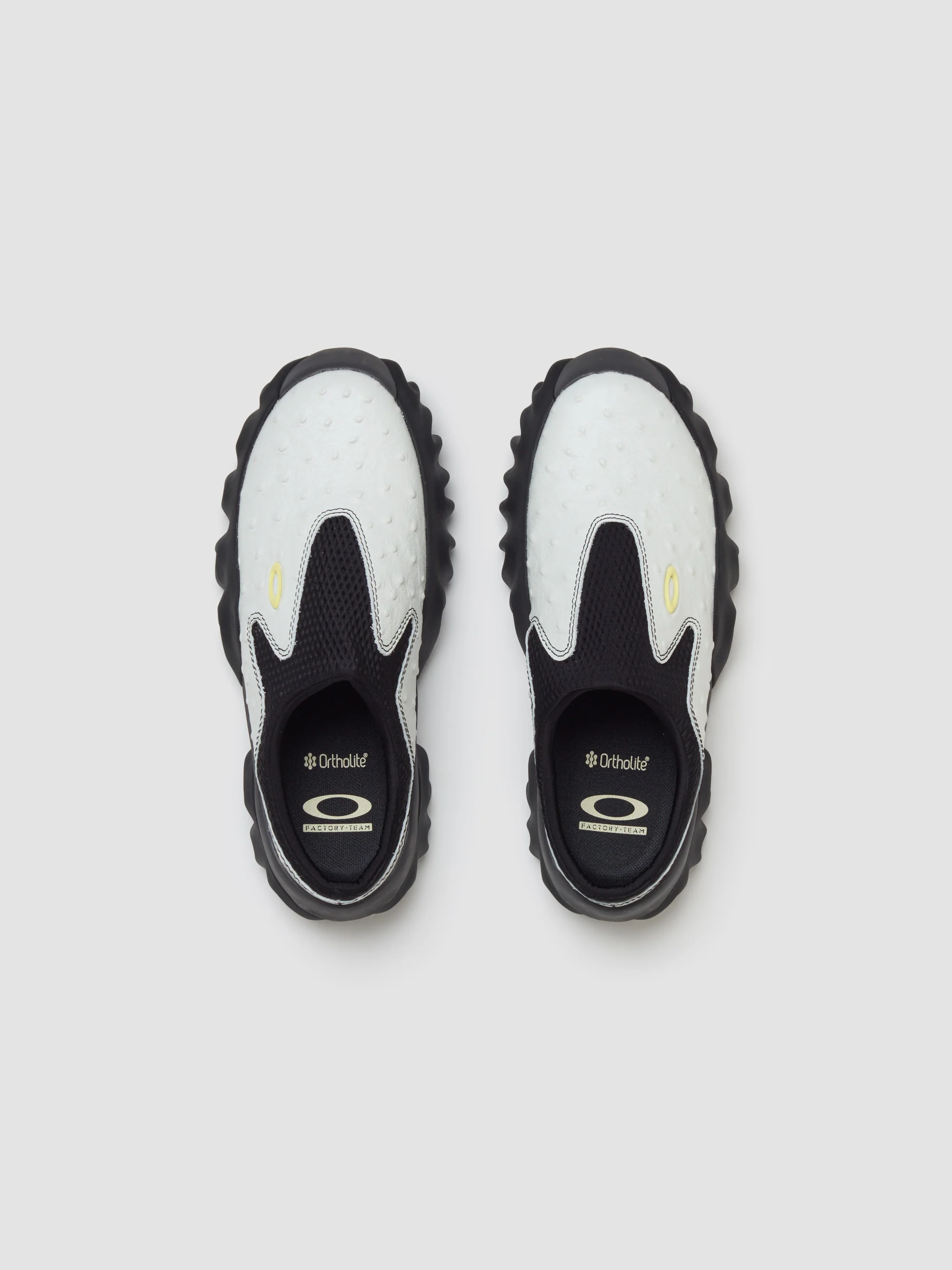 Ostrich Chop Saw Mule in White - Image 3