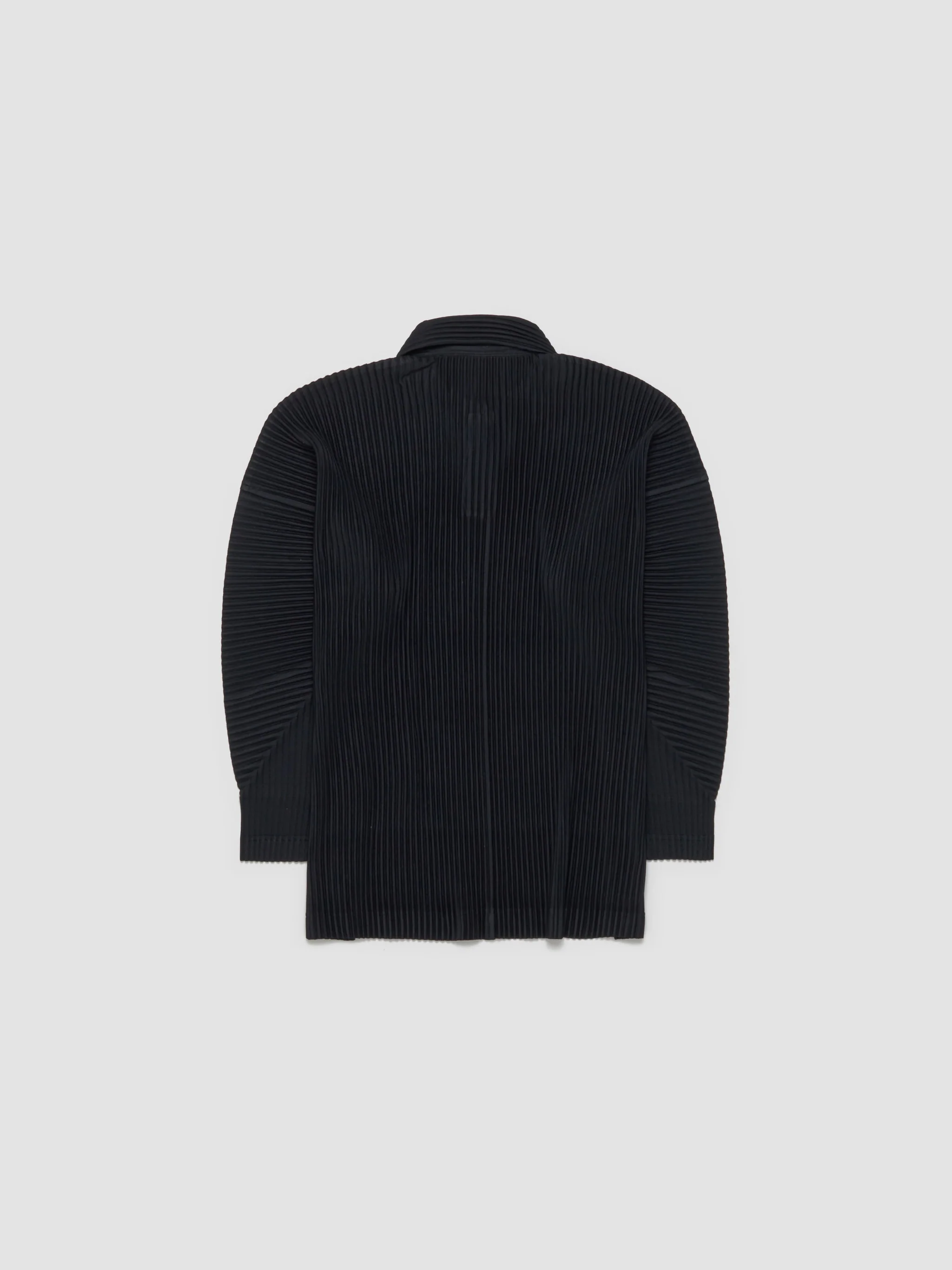 Pleated Polo Shirt in Black - Image 4