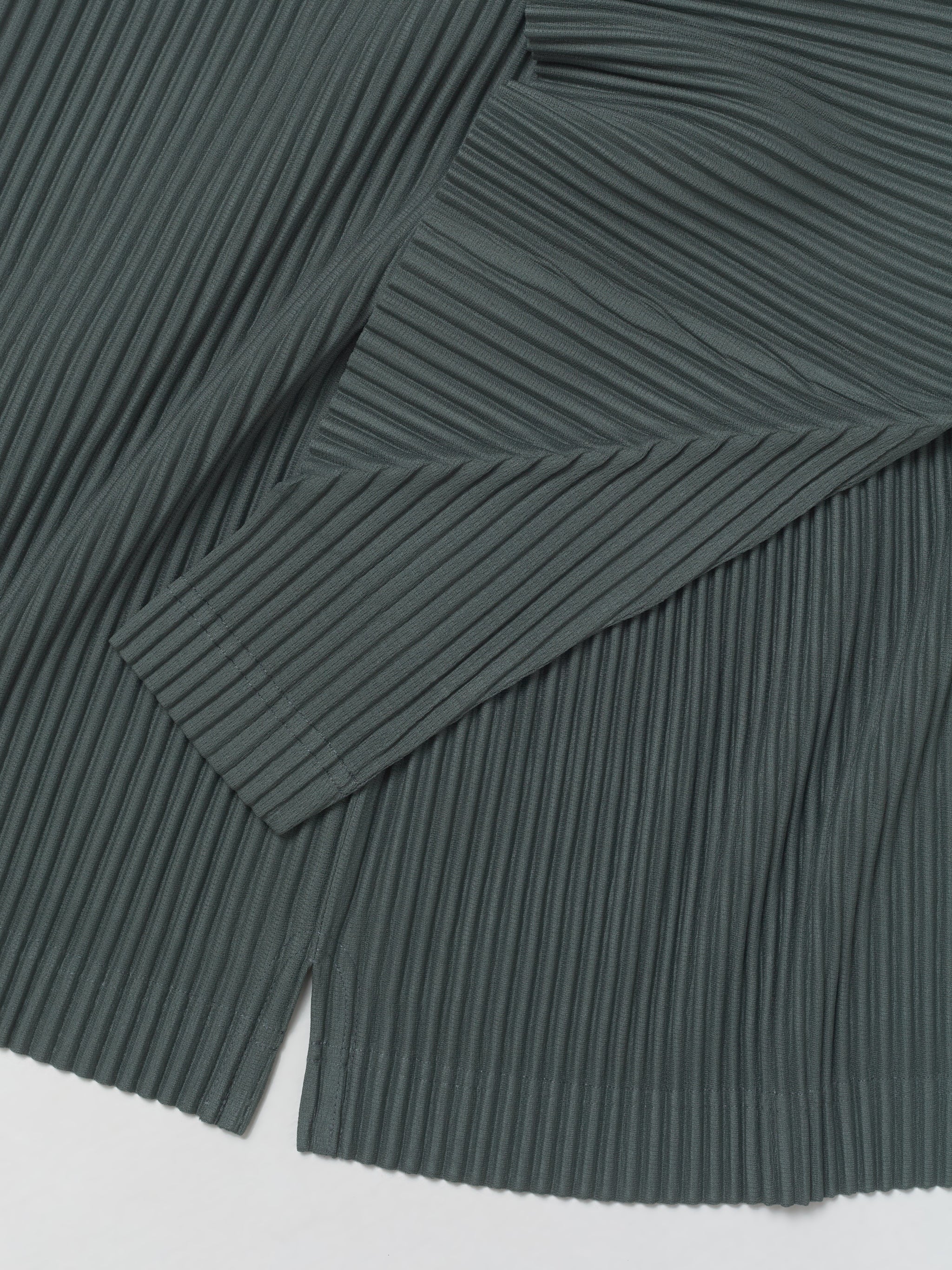 Pleated Polo Shirt in Moss Green - Image 3