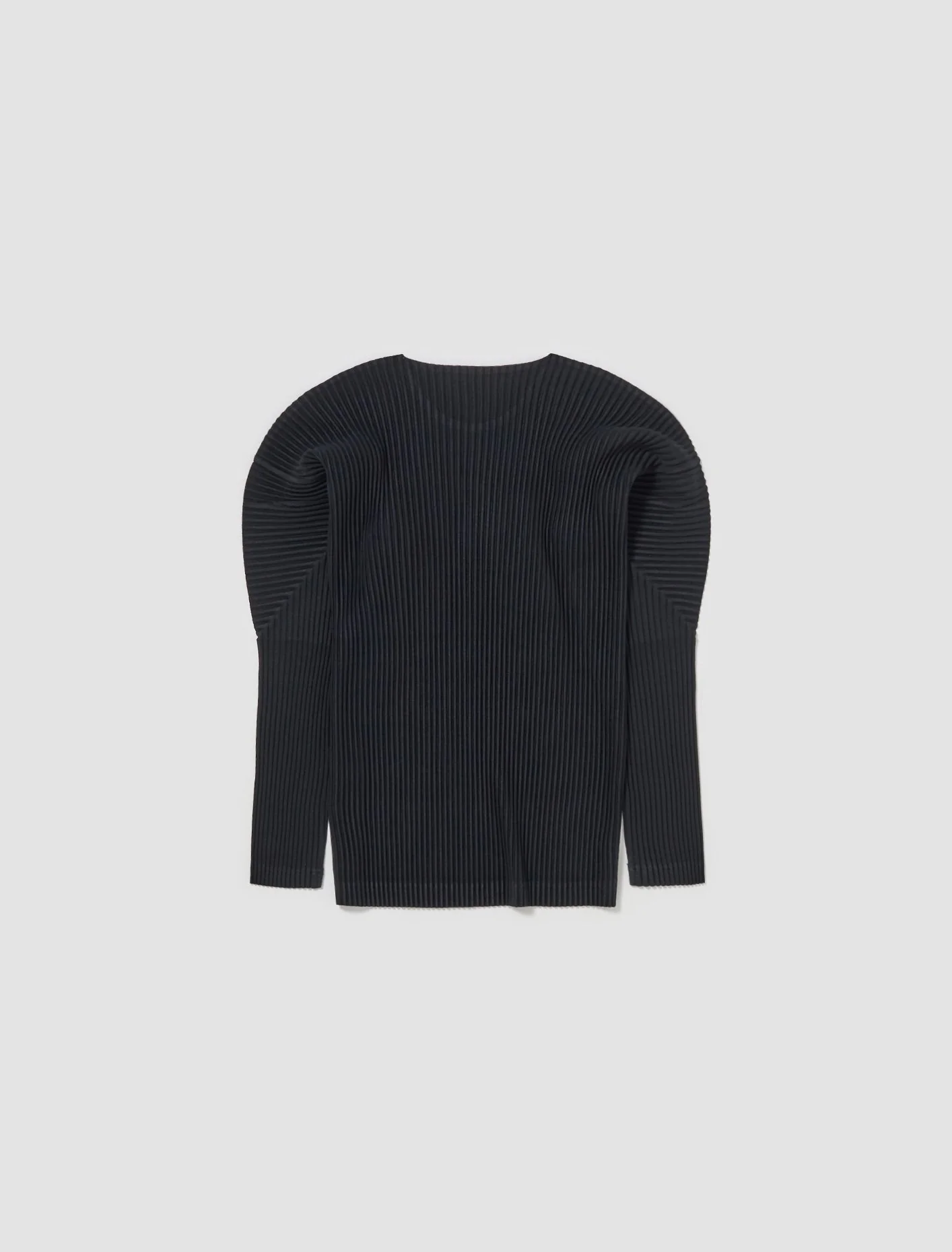 Pleated Sweatshirt in Black - Image 4