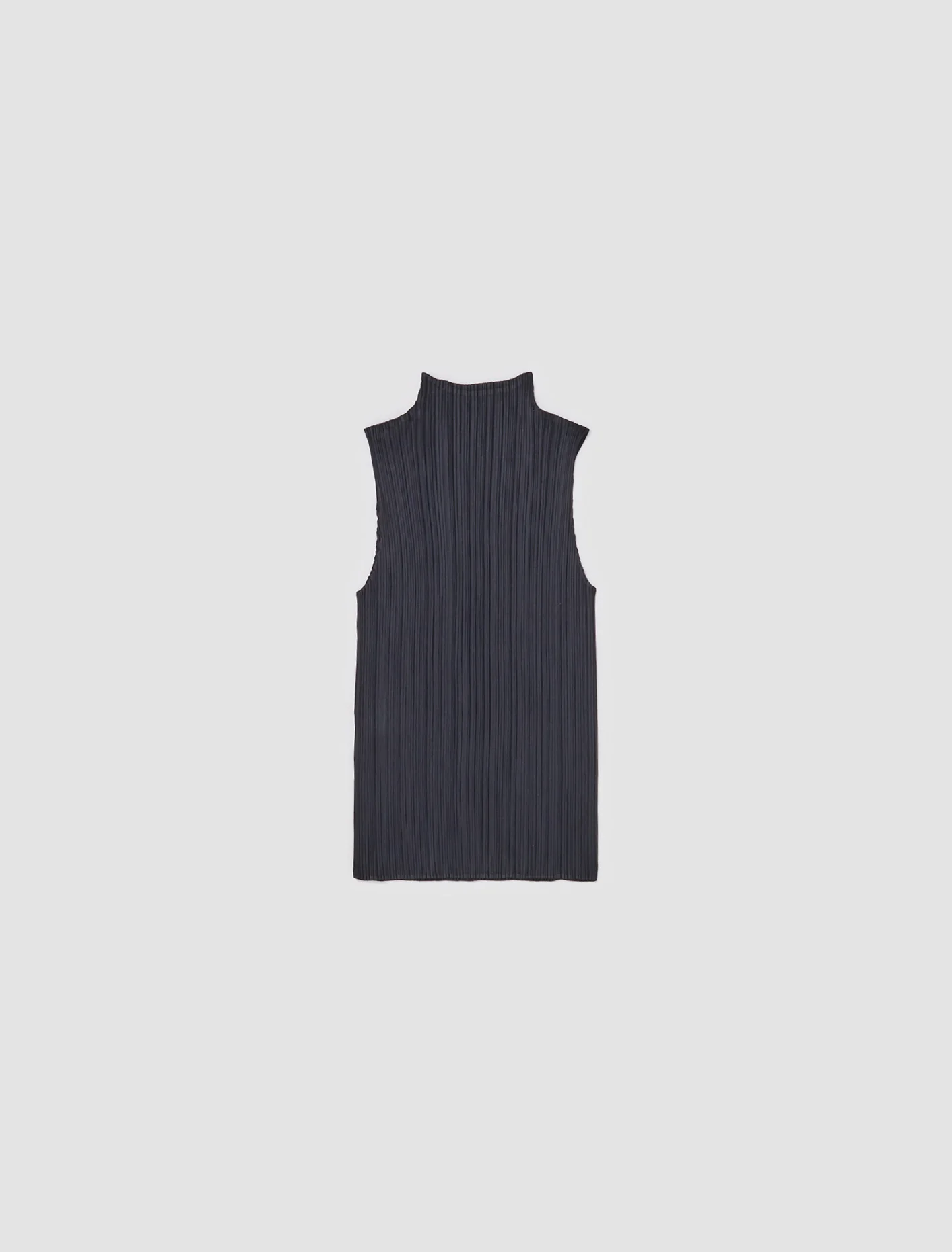 Pleated Top in Black - Image 4