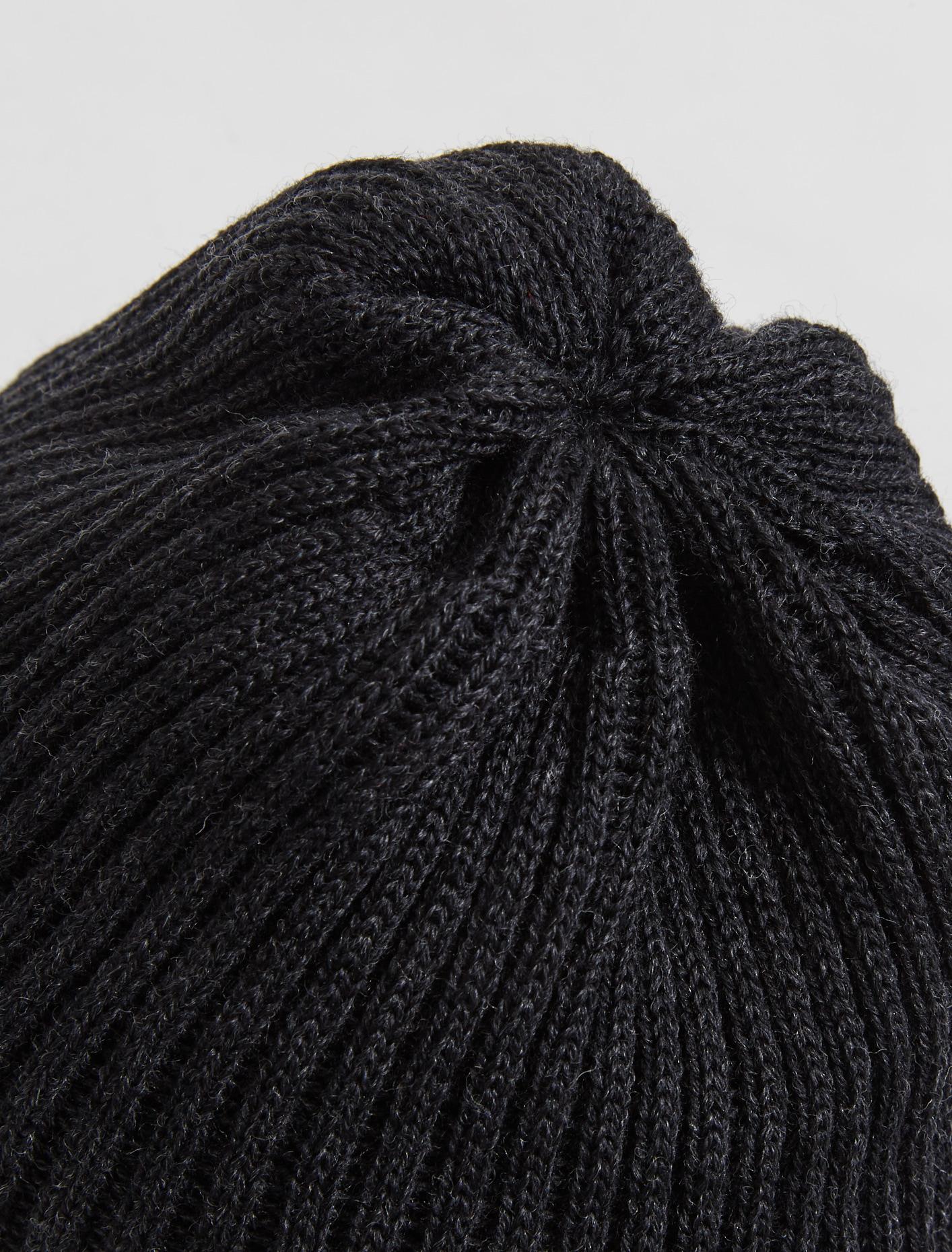 Ribbed Knit Beanie in Anthracite - Image 3