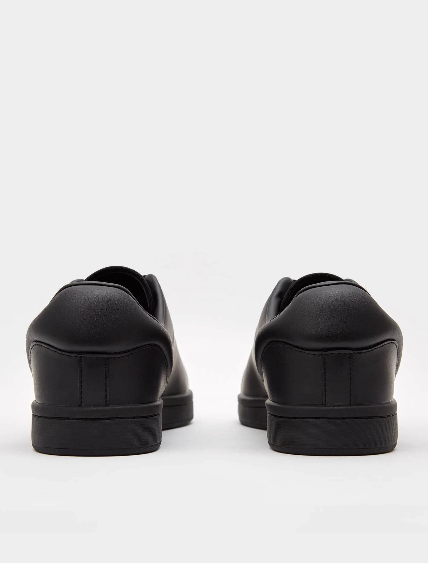RS (Runner) Orion Sneaker in Black - Image 3
