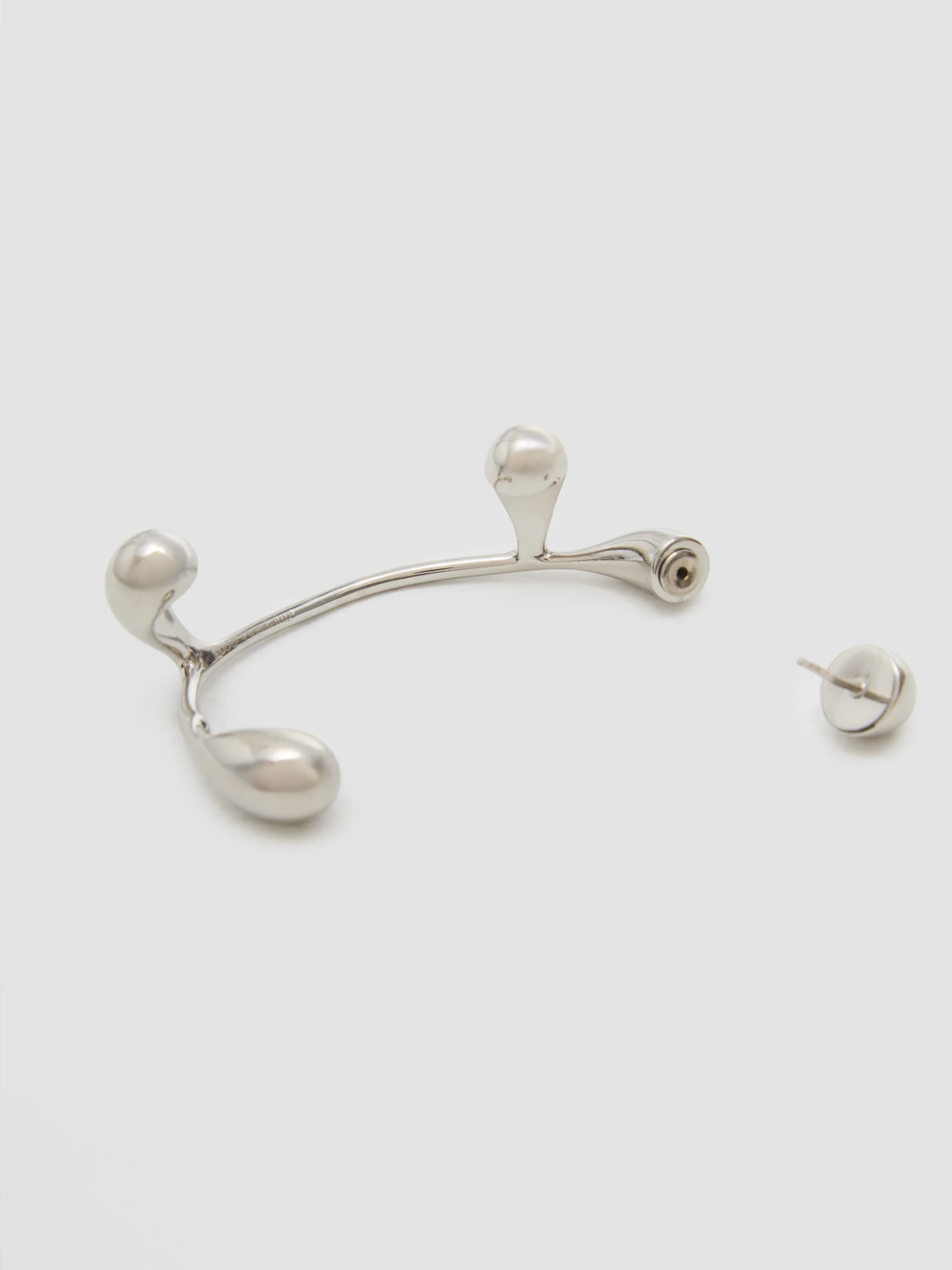 Serti Earrings in Silver - Image 3