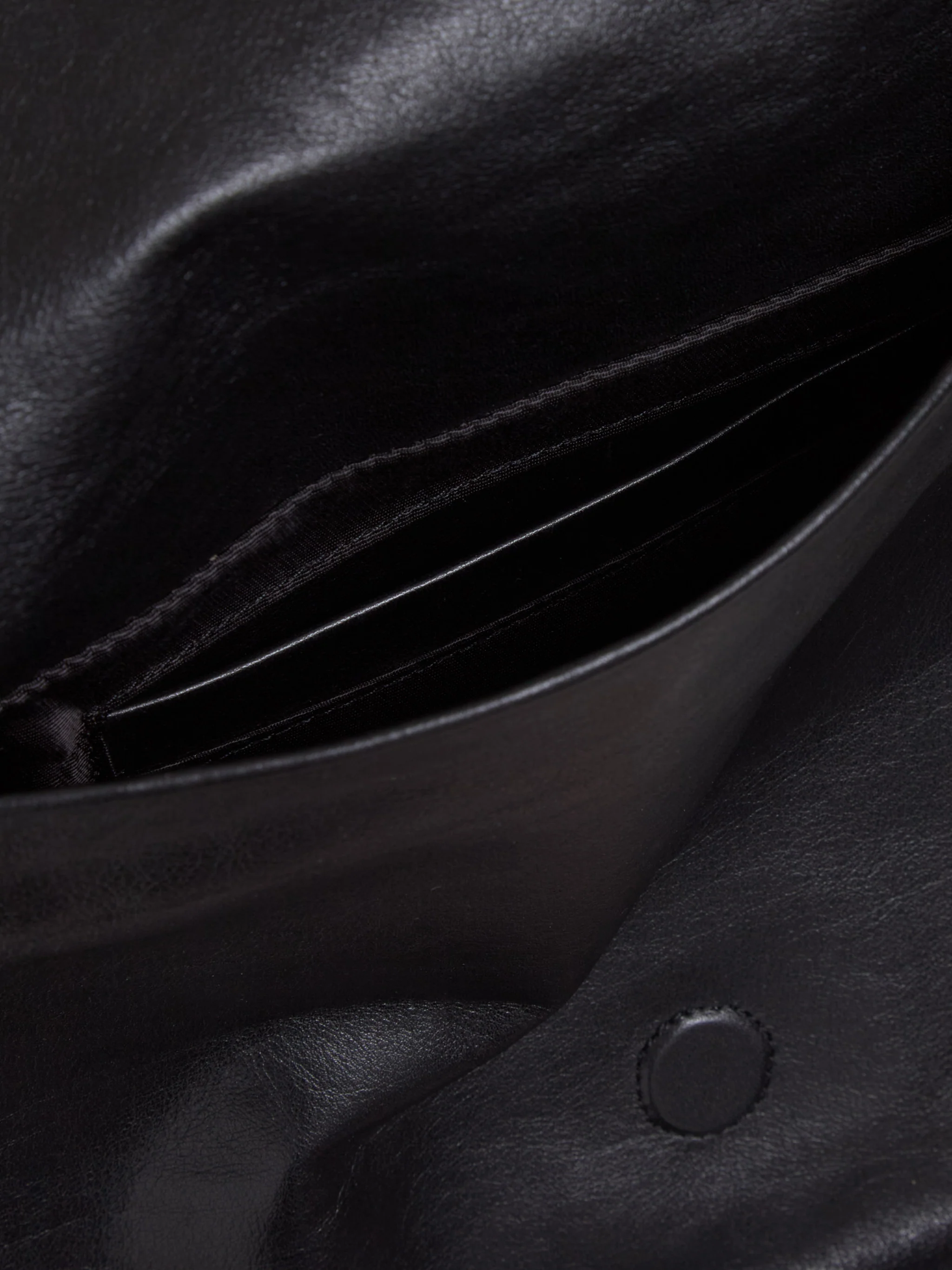 Slim Bag in Malleable Black Bull Hide - Image 4