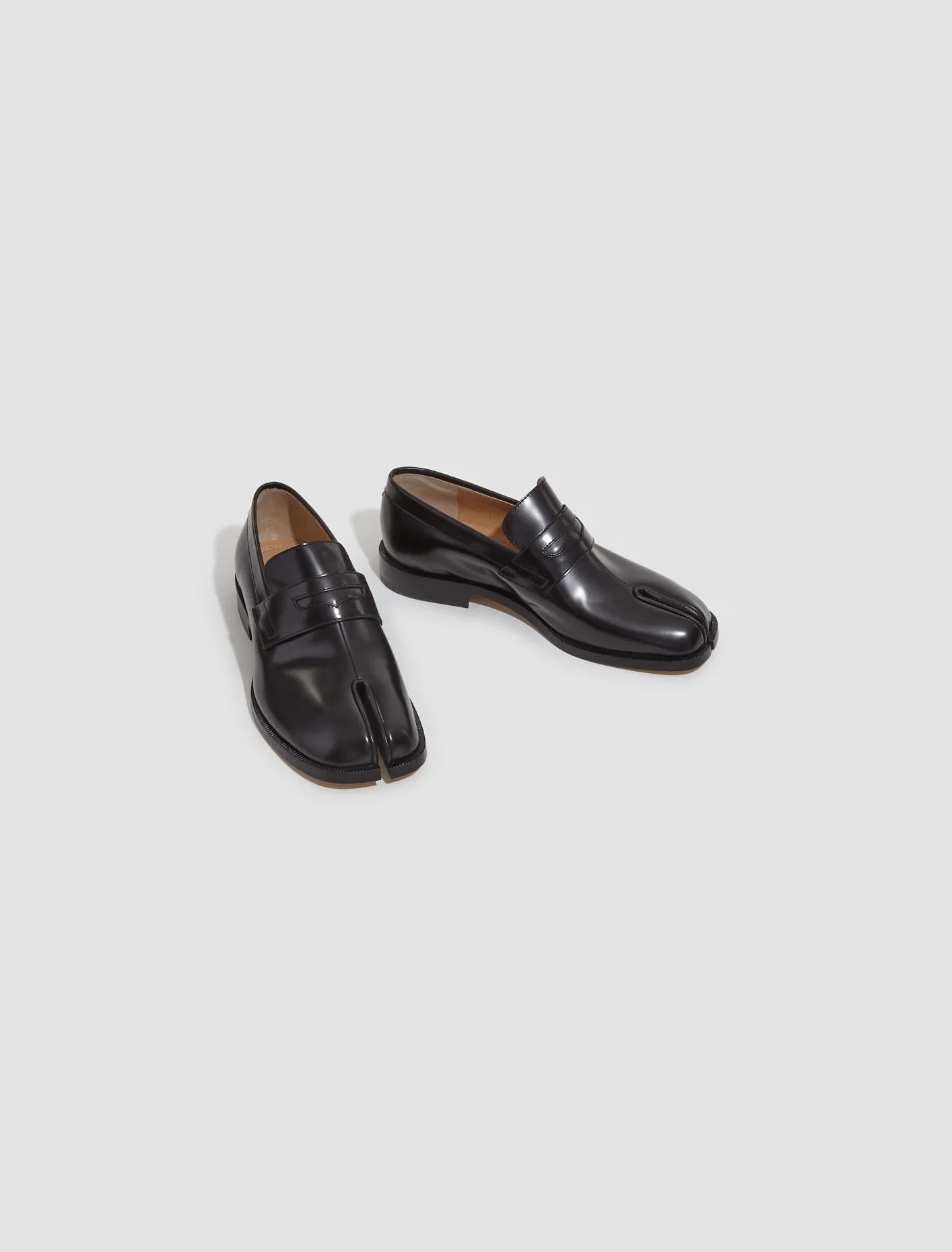 Tabi Loafers in Black - Image 6
