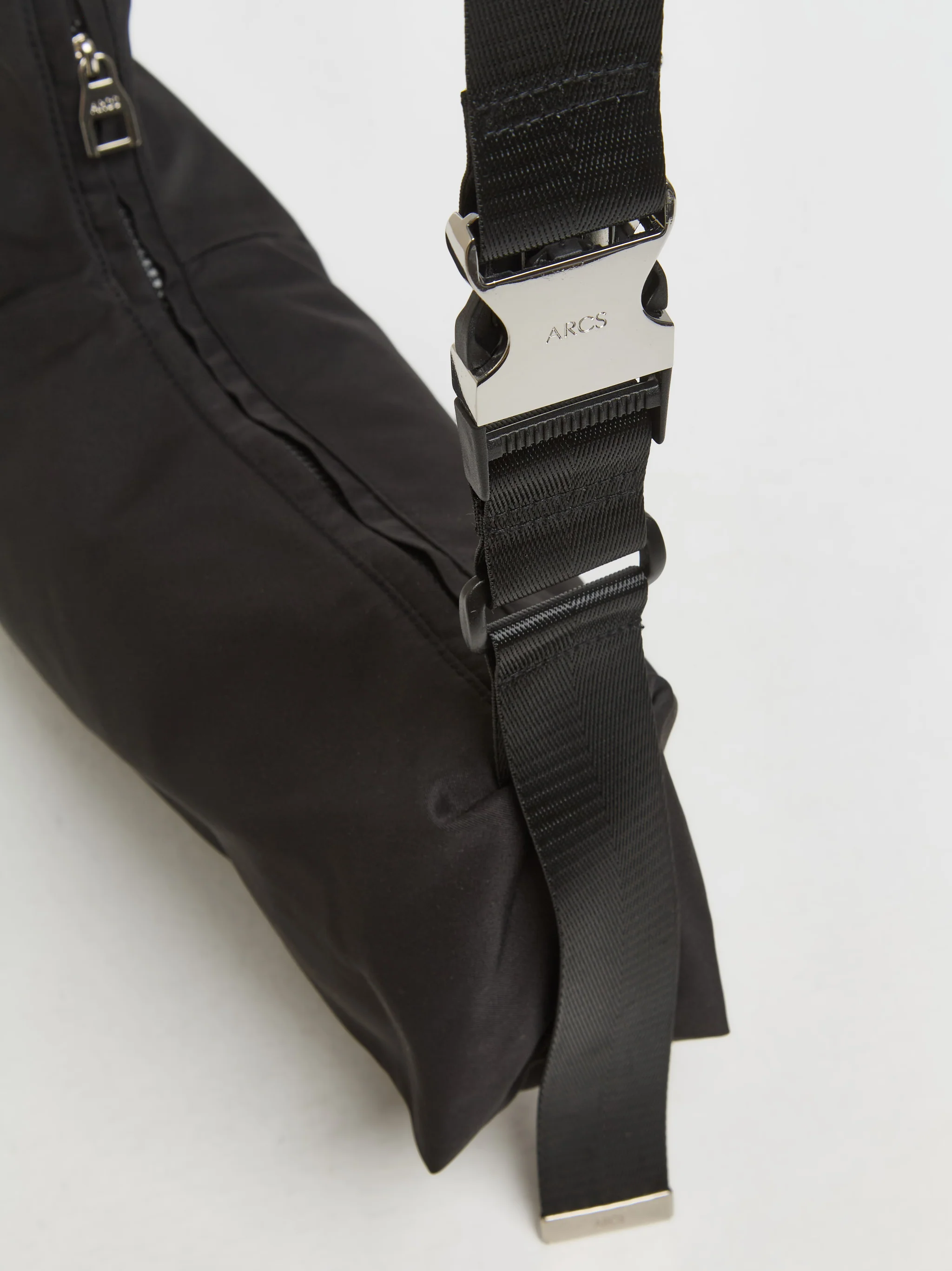 Touch Bag in Black - Image 3