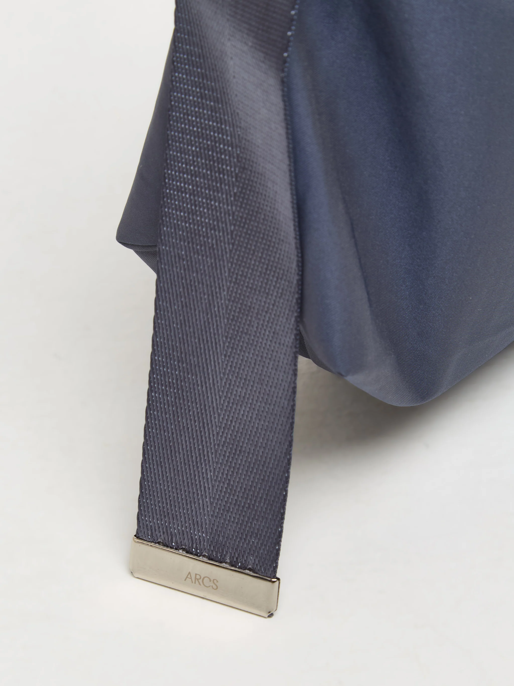 Touch Bag in Depth - Image 4