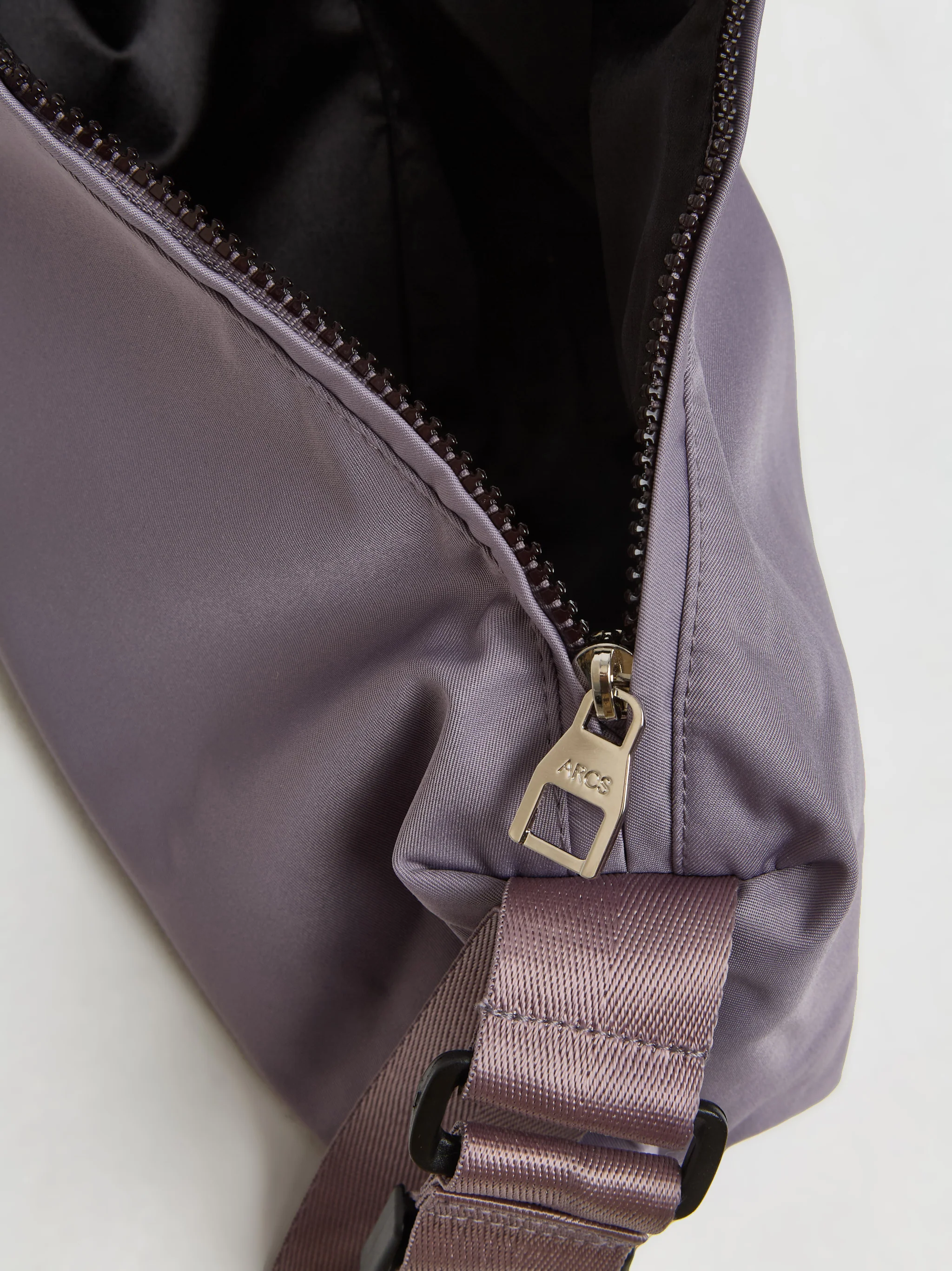 Touch Bag in Ridge - Image 5