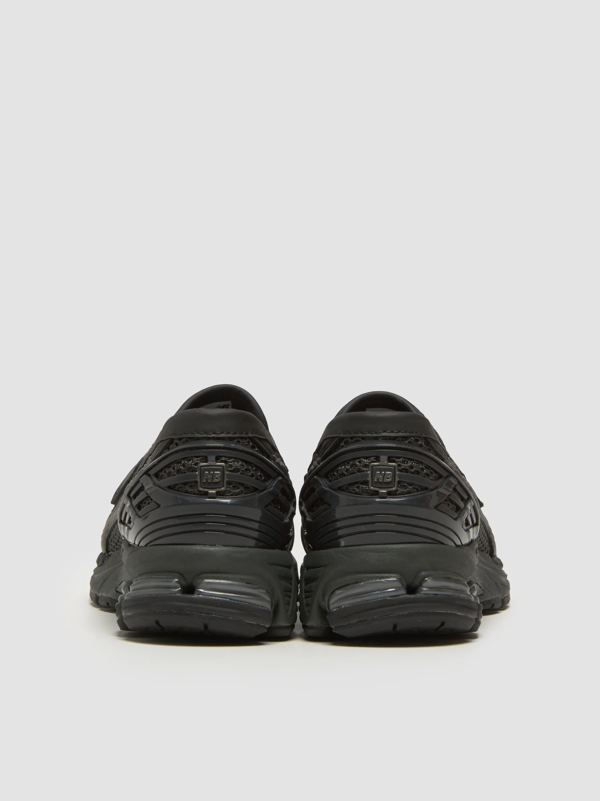 U1906 Loafers in Black - Image 4