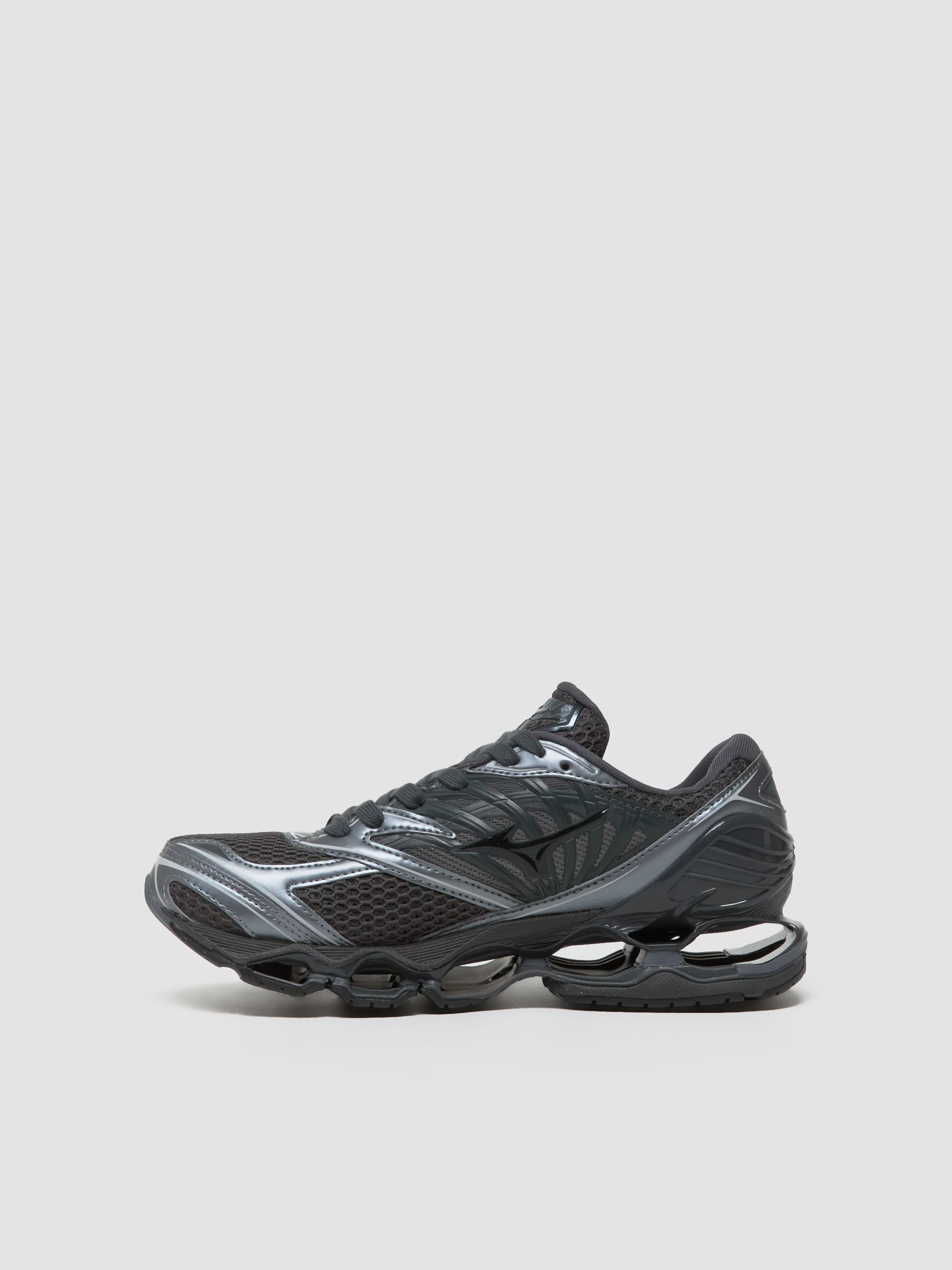 Wave Prophecy LS Sneaker in Black Sand & Metallic Gray - Image 6