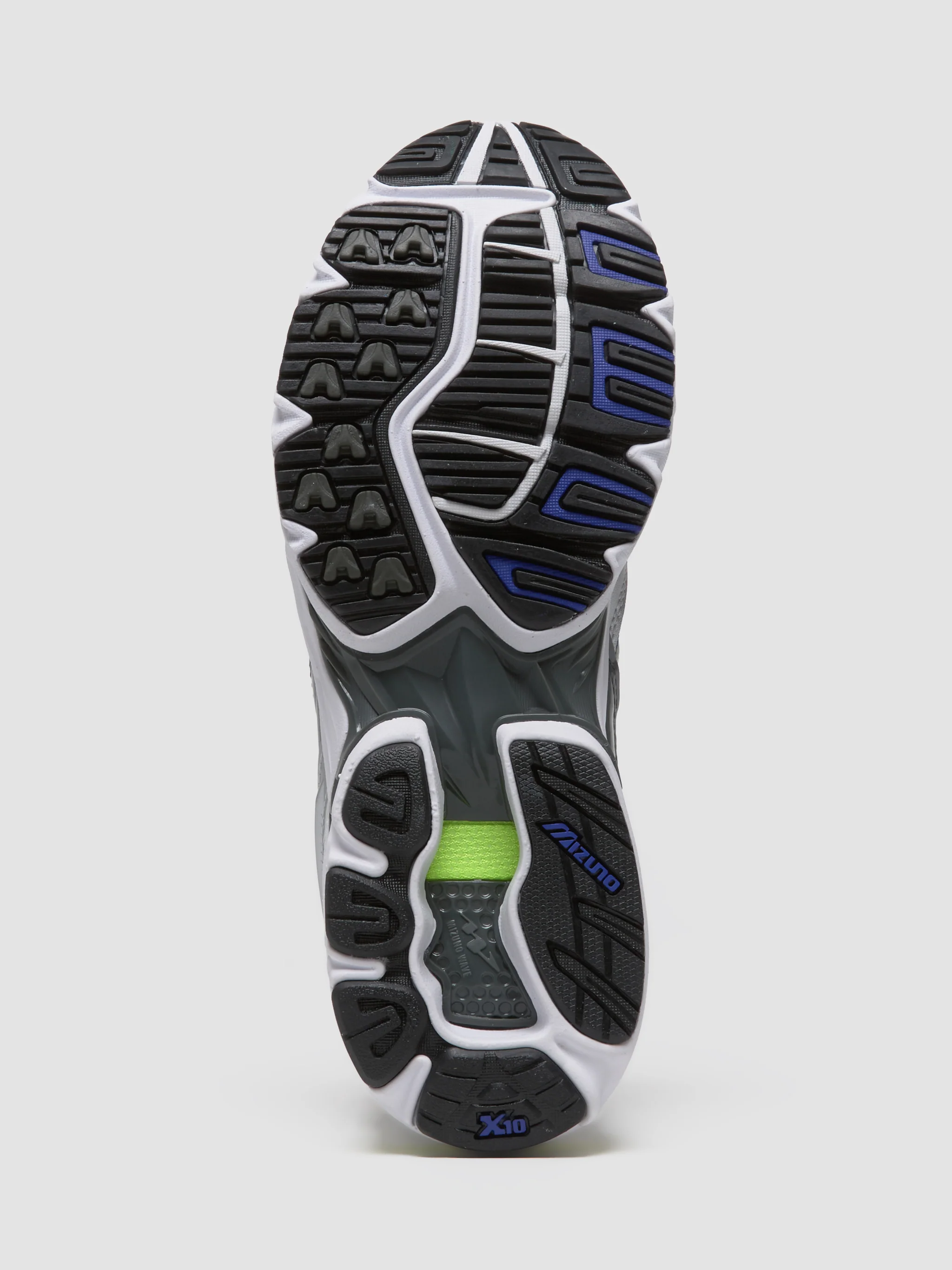 Wave Rider 10 Sneaker in White & Silver - Image 6