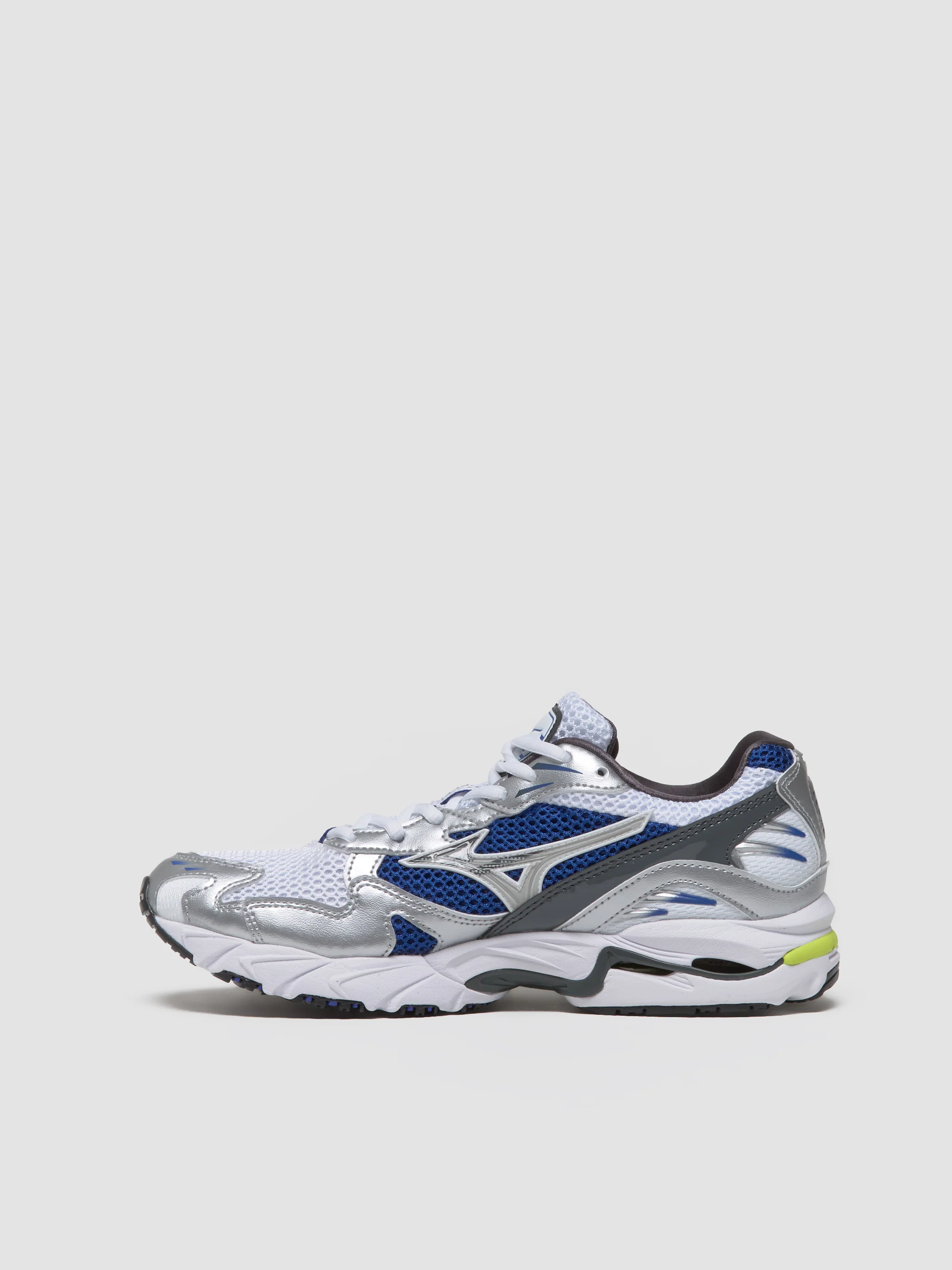 Wave Rider 10 Sneaker in White & Silver - Image 7