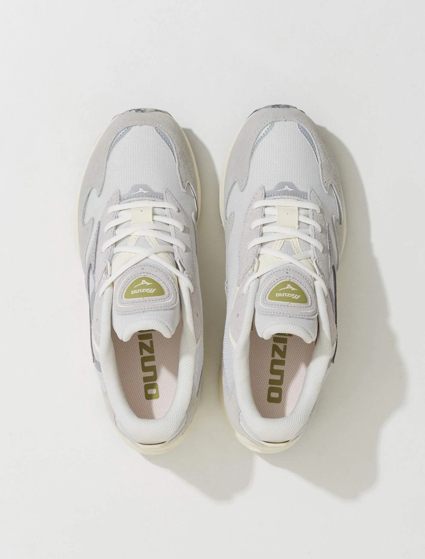 Wave Rider Beta Sneaker in Nimbus Cloud - Image 3