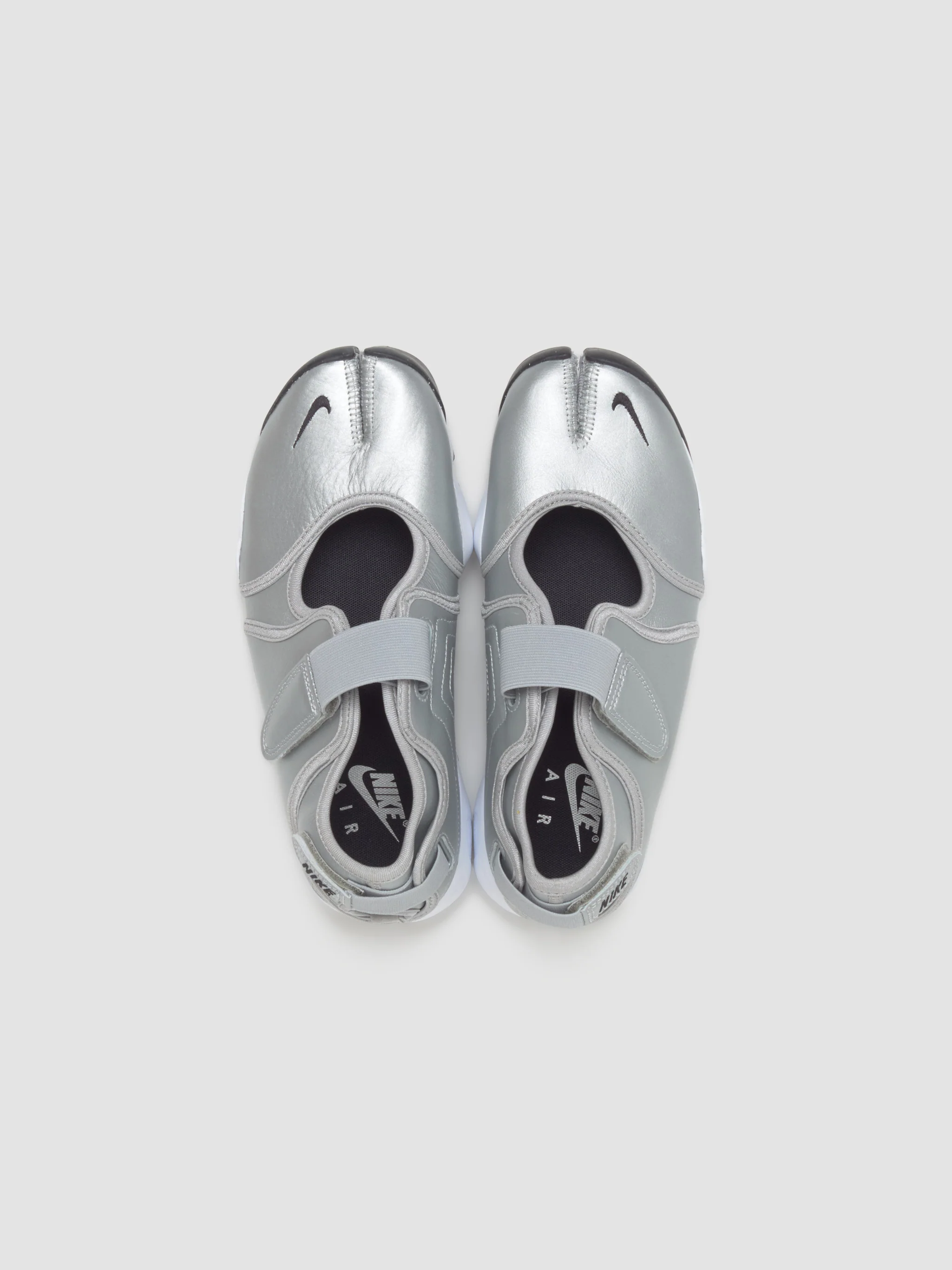 WMNS Air Rift Sneaker in Metallic Silver & Black - Image 4