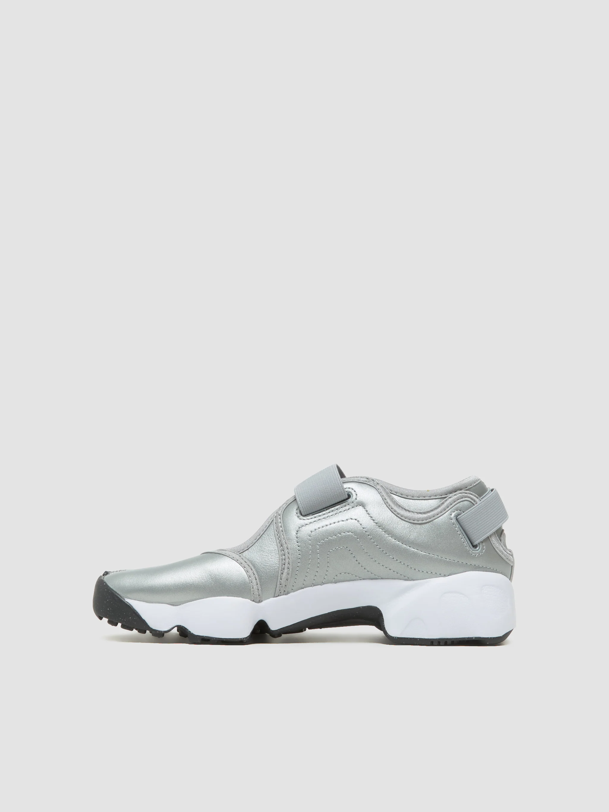 WMNS Air Rift Sneaker in Metallic Silver & Black - Image 7