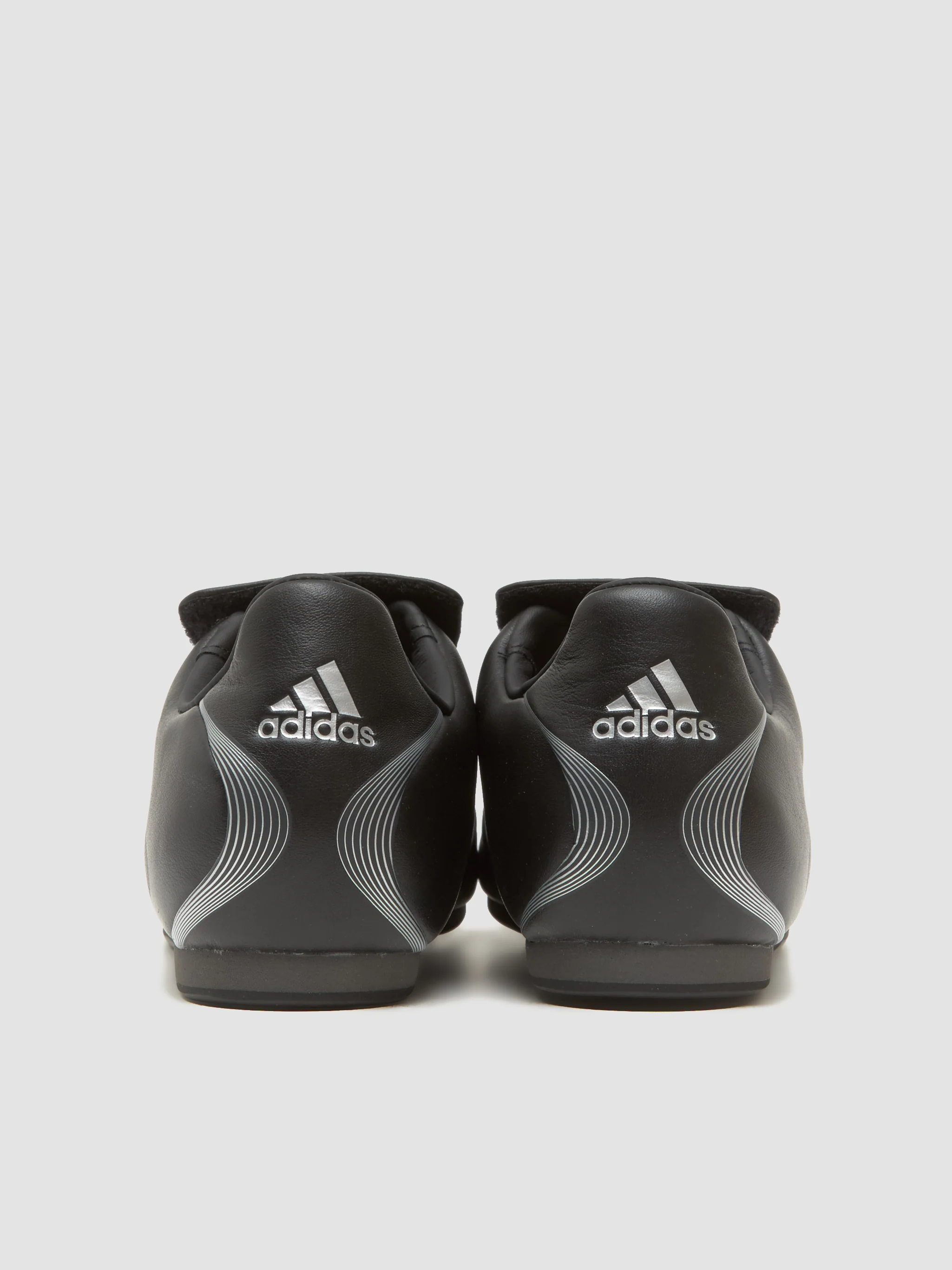 WMNS Taekwondo F50 Sneaker in Black & Silver Metallic - Image 4