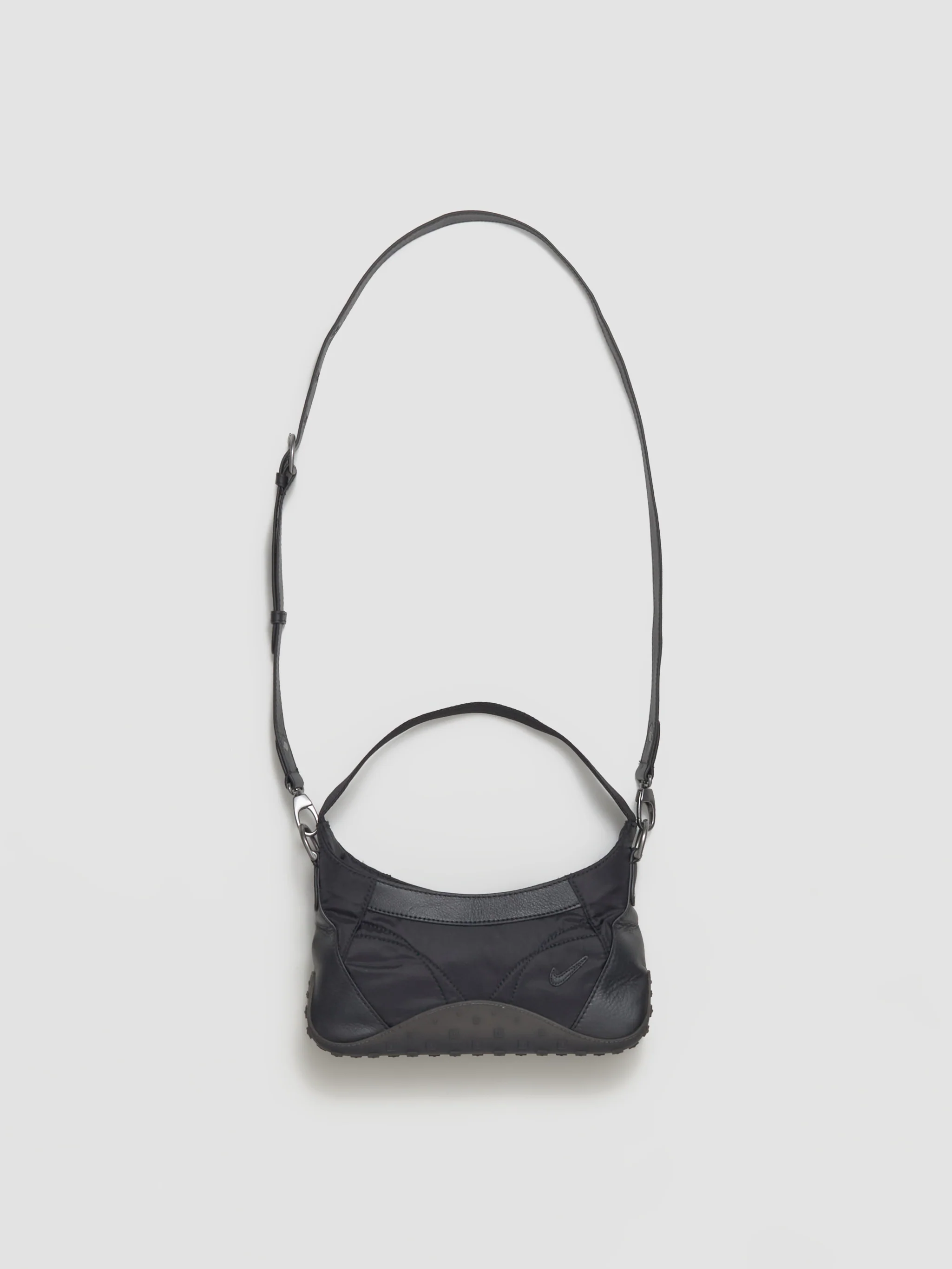 x KNWLS Razr Run Bag in Black - Image 4