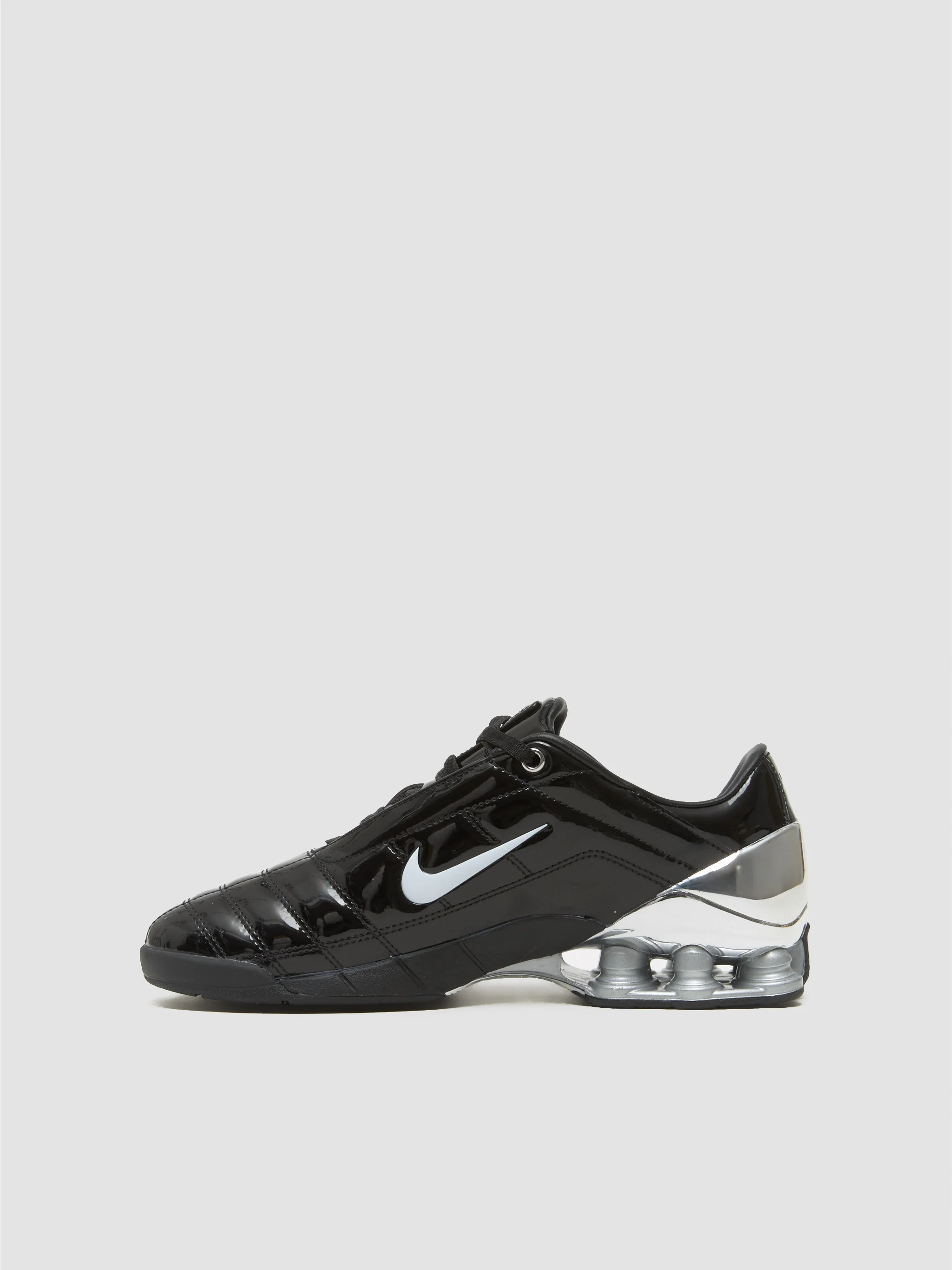 x Maha Amsterdam WMNS T90 Shox Magia SP Sneaker in Black & Metallic Silver - Image 6