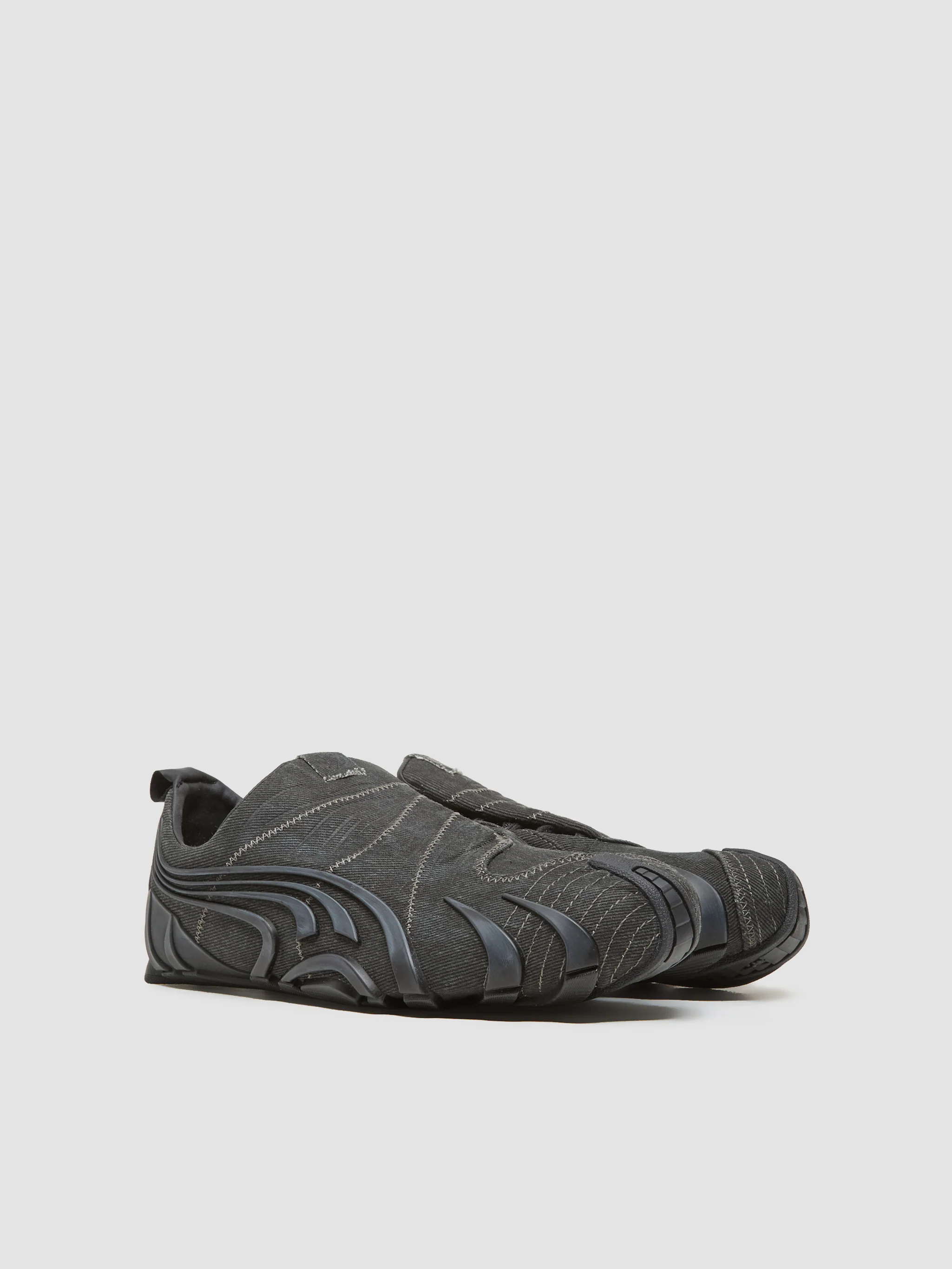 x NO/FAITH STUDIOS Talon Sneaker in Flat Medium Grey - Image 3